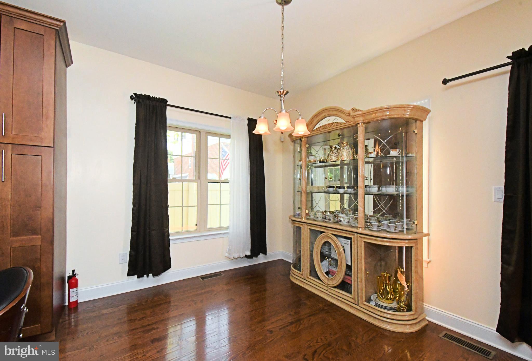 SOMERTON - Residential