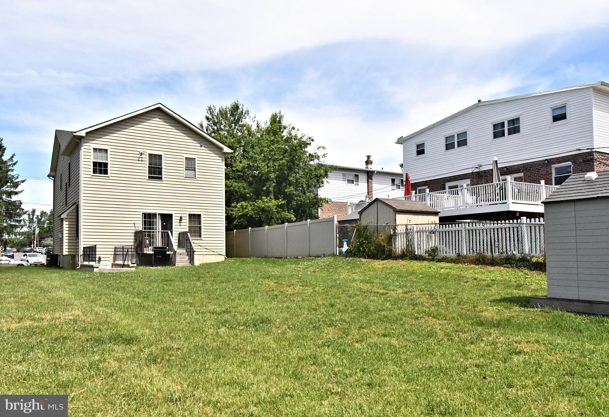 SOMERTON - Residential