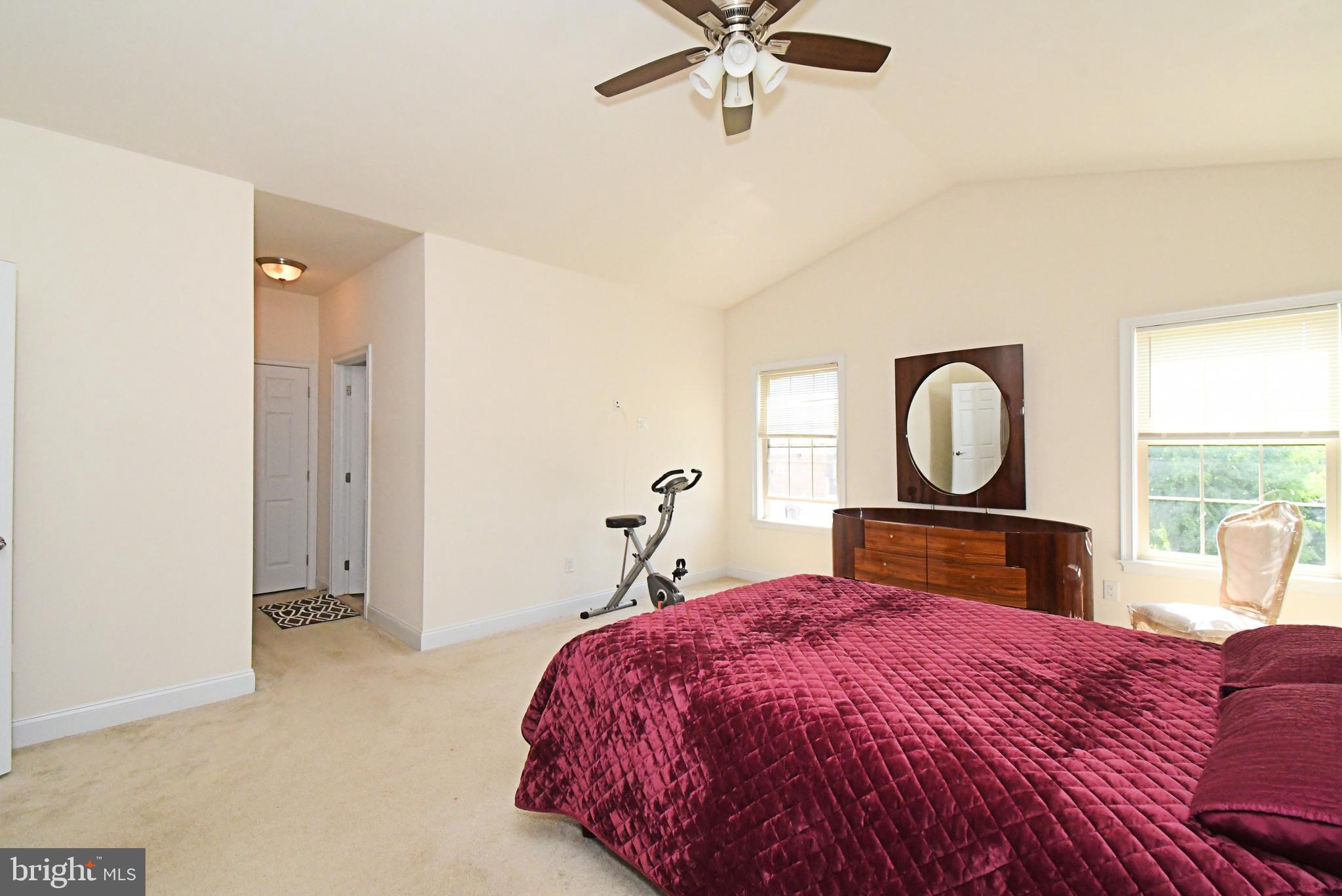 SOMERTON - Residential