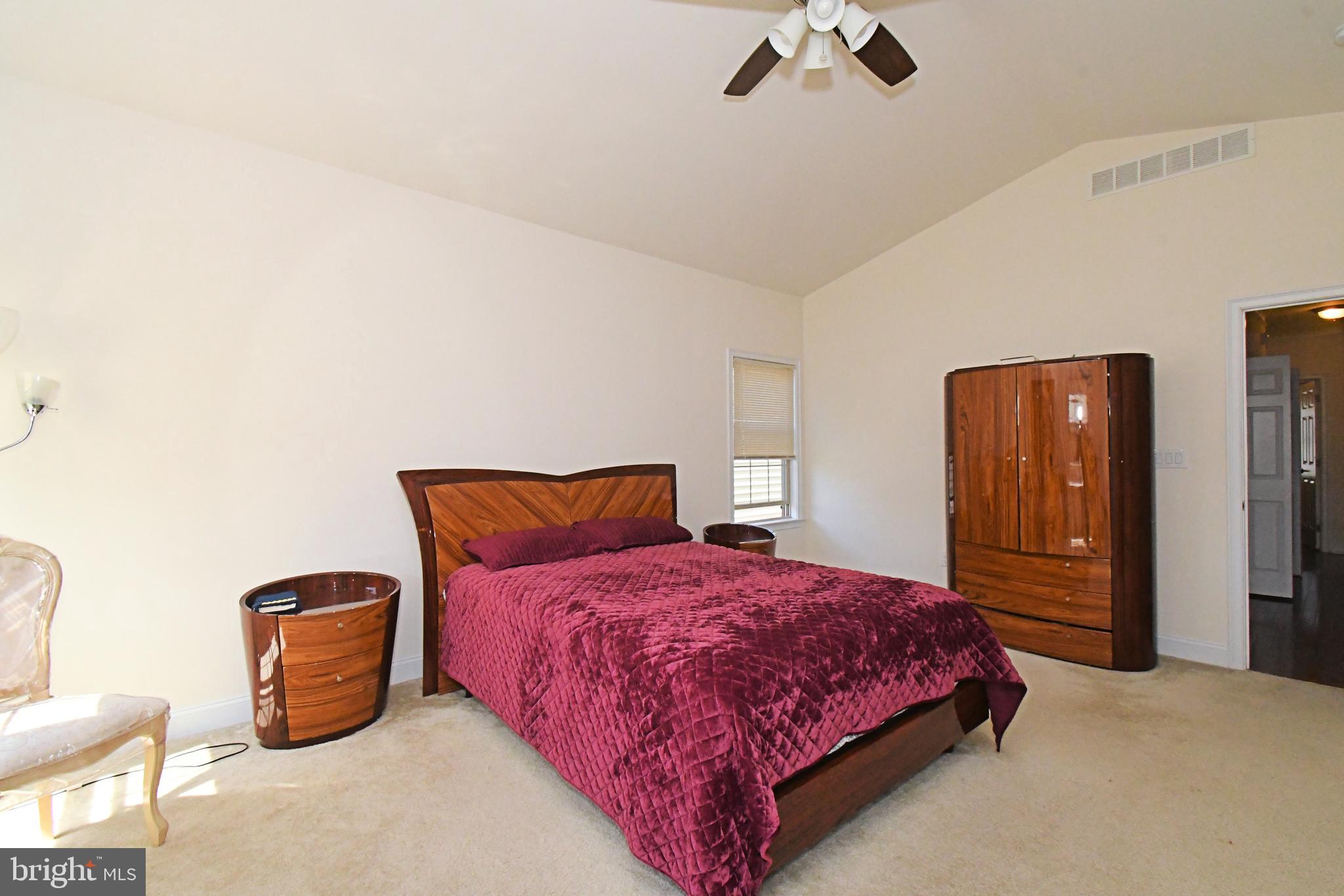 SOMERTON - Residential