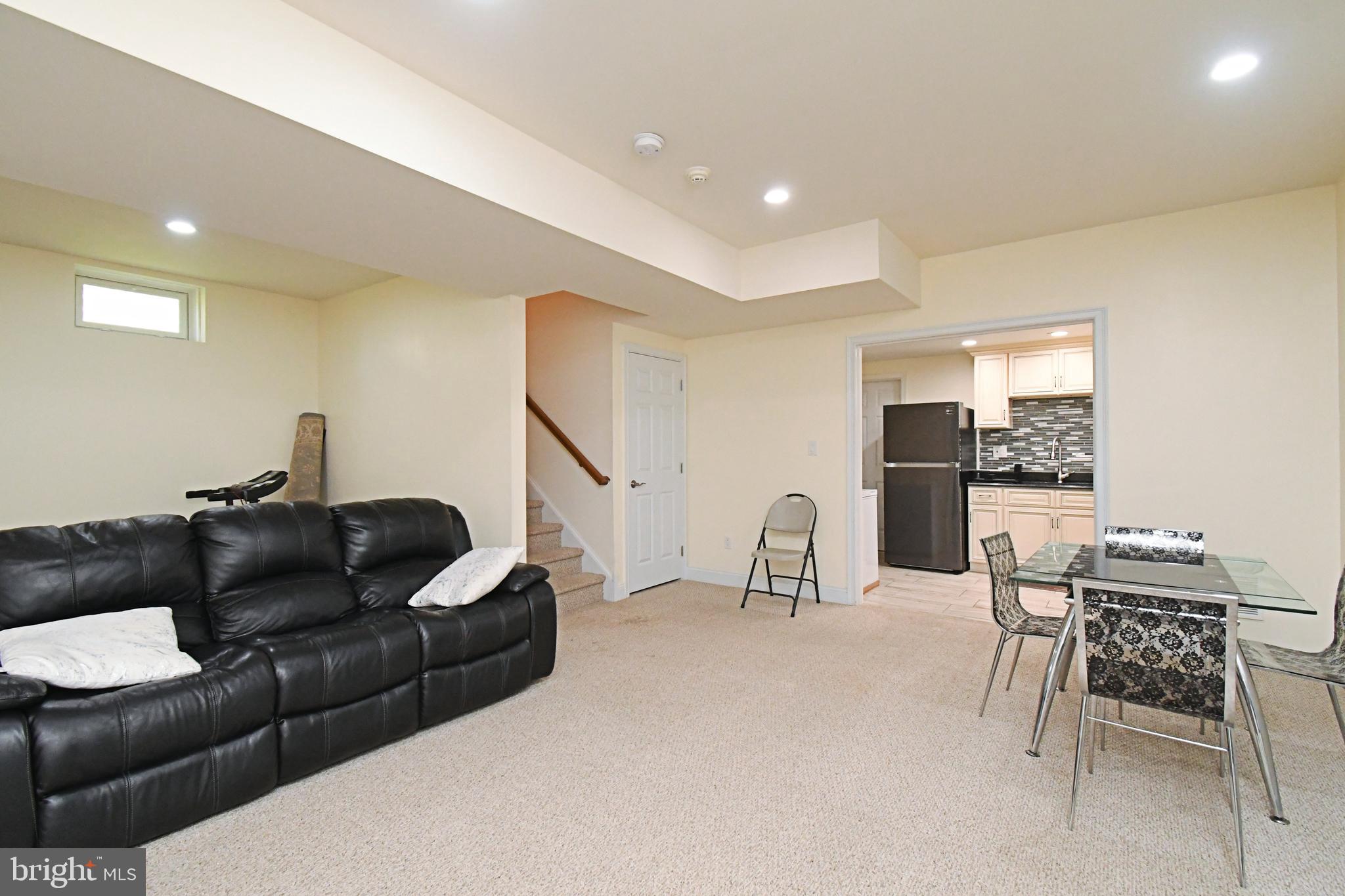 SOMERTON - Residential
