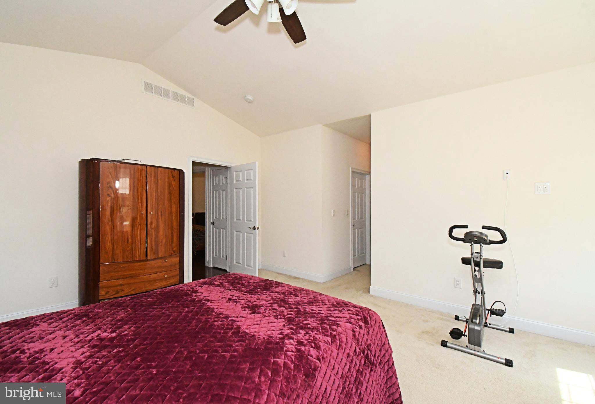 SOMERTON - Residential