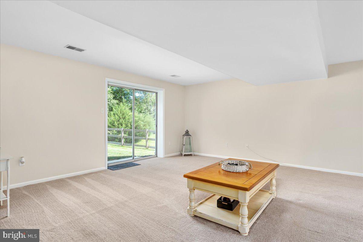 FAIRWAY MEADOWS - Residential