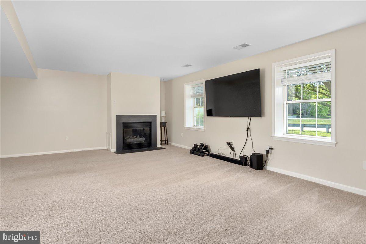 FAIRWAY MEADOWS - Residential
