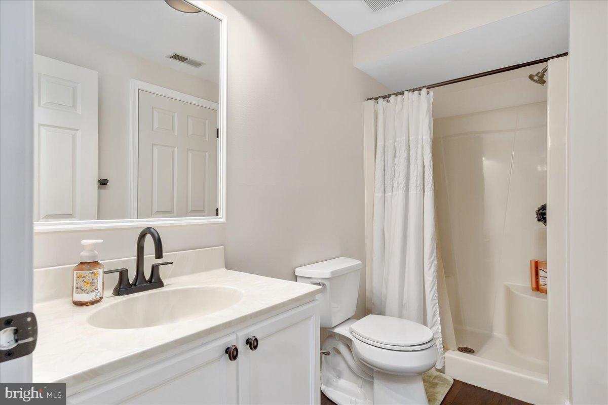 FAIRWAY MEADOWS - Residential