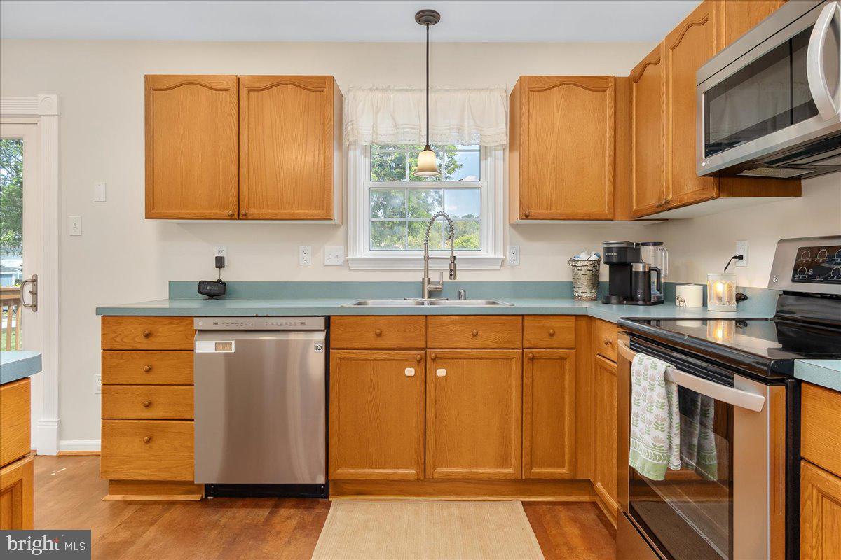 FAIRWAY MEADOWS - Residential
