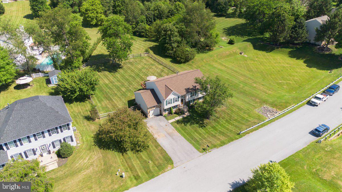 FAIRWAY MEADOWS - Residential