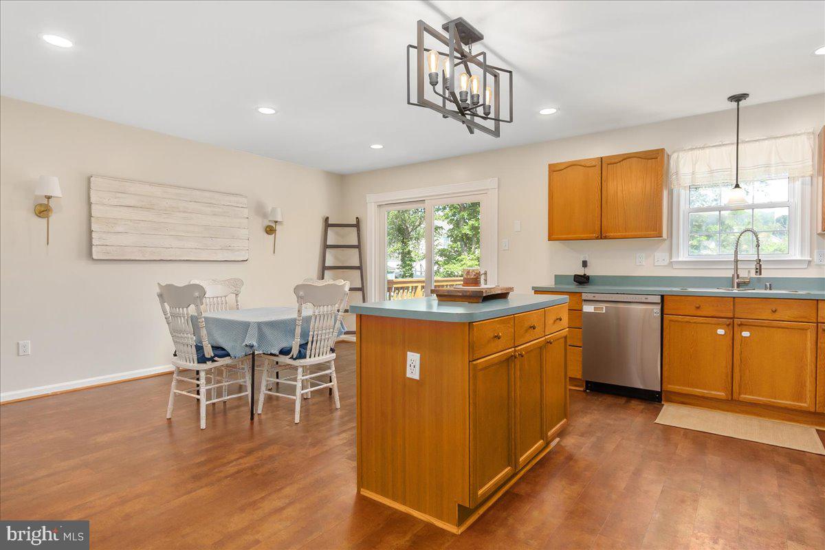 FAIRWAY MEADOWS - Residential