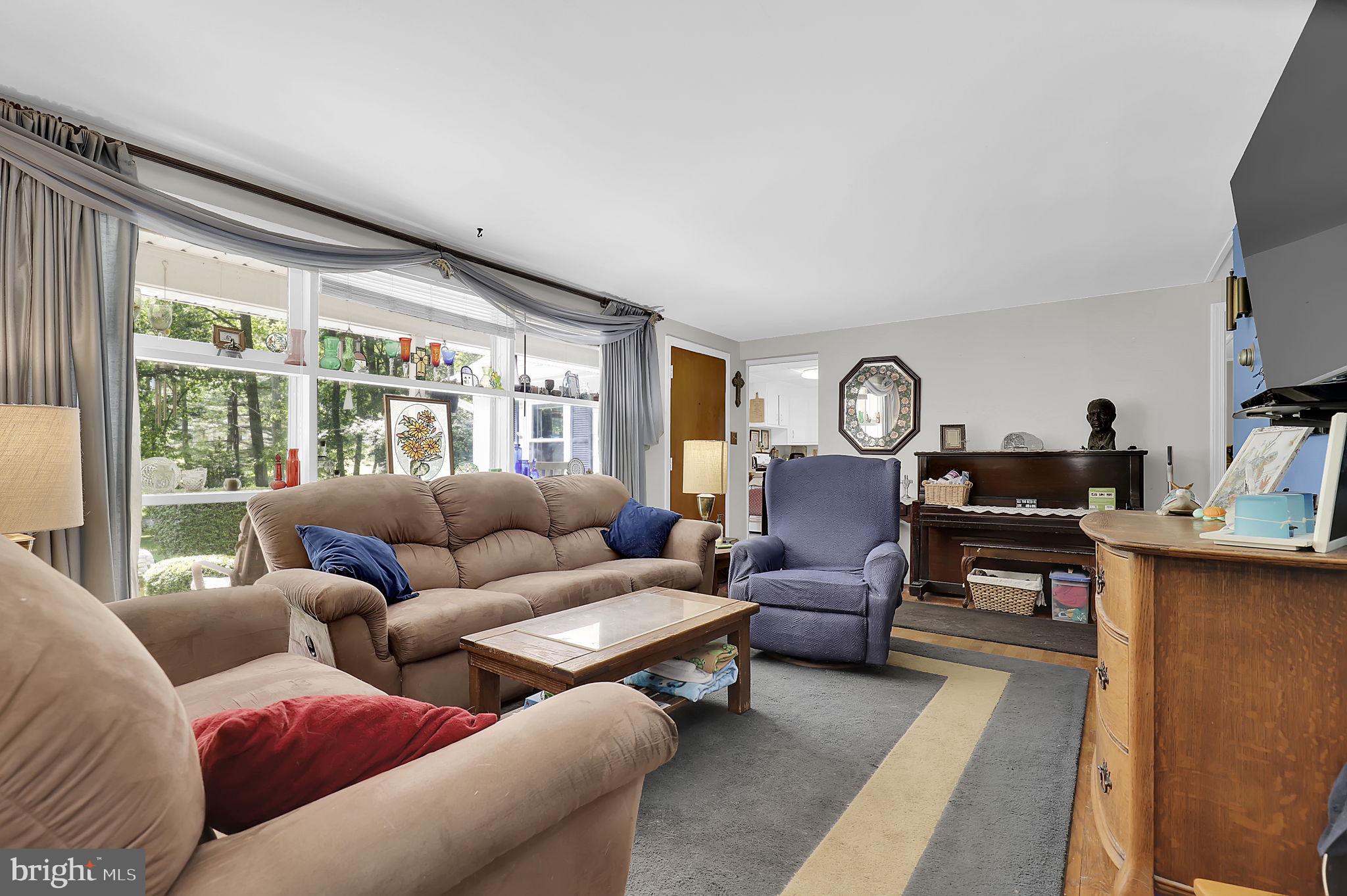 DARNESTOWN OUTSIDE - Residential