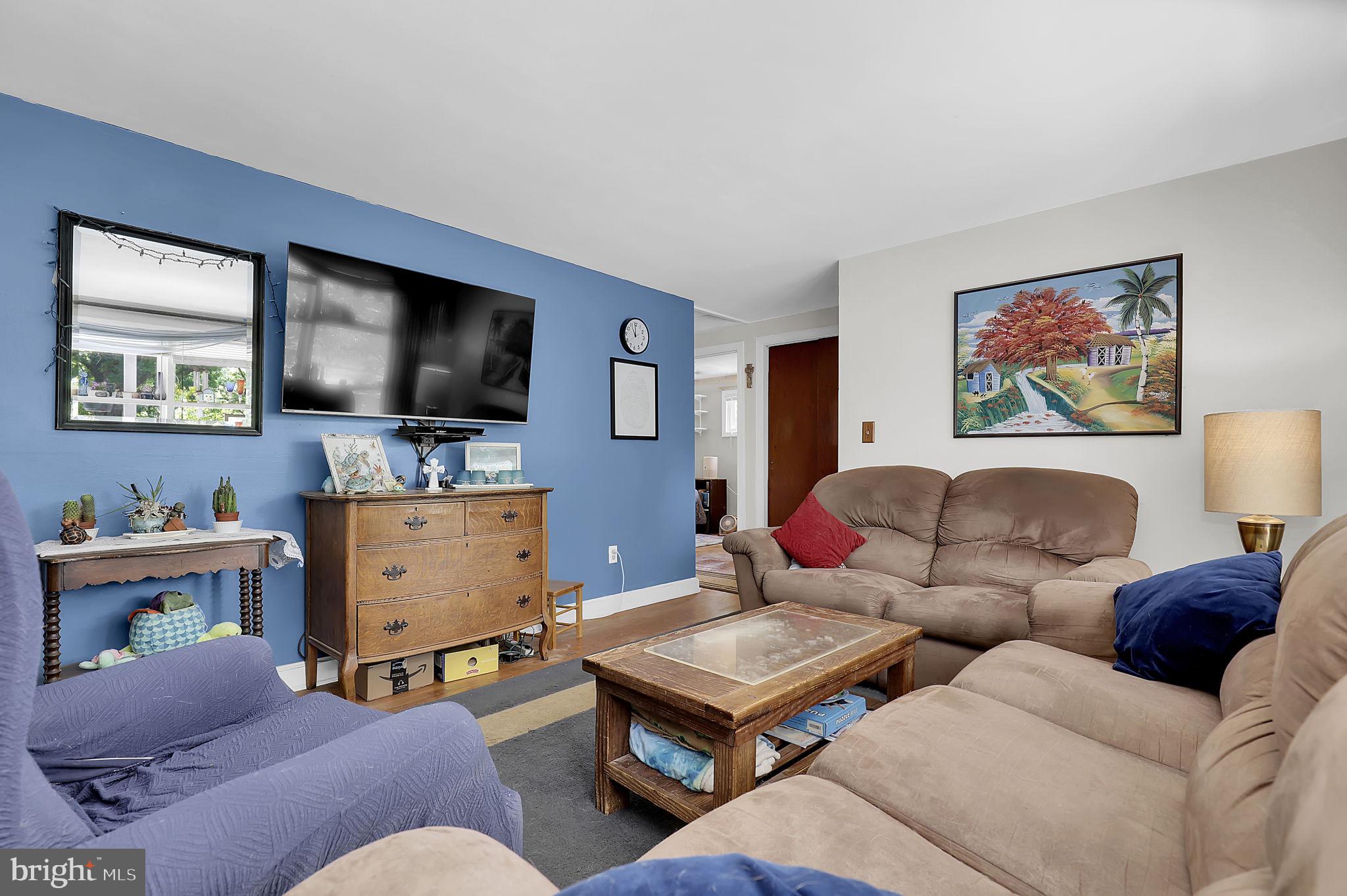 DARNESTOWN OUTSIDE - Residential