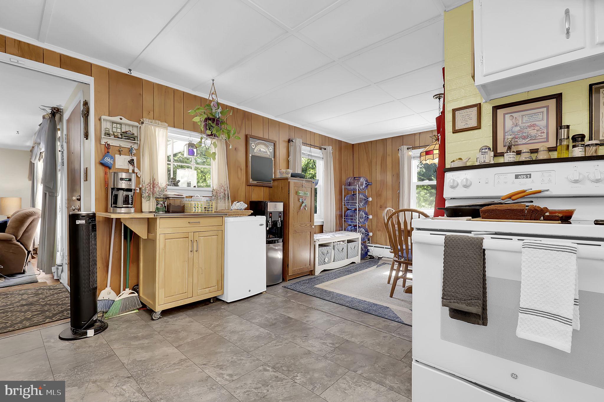 DARNESTOWN OUTSIDE - Residential