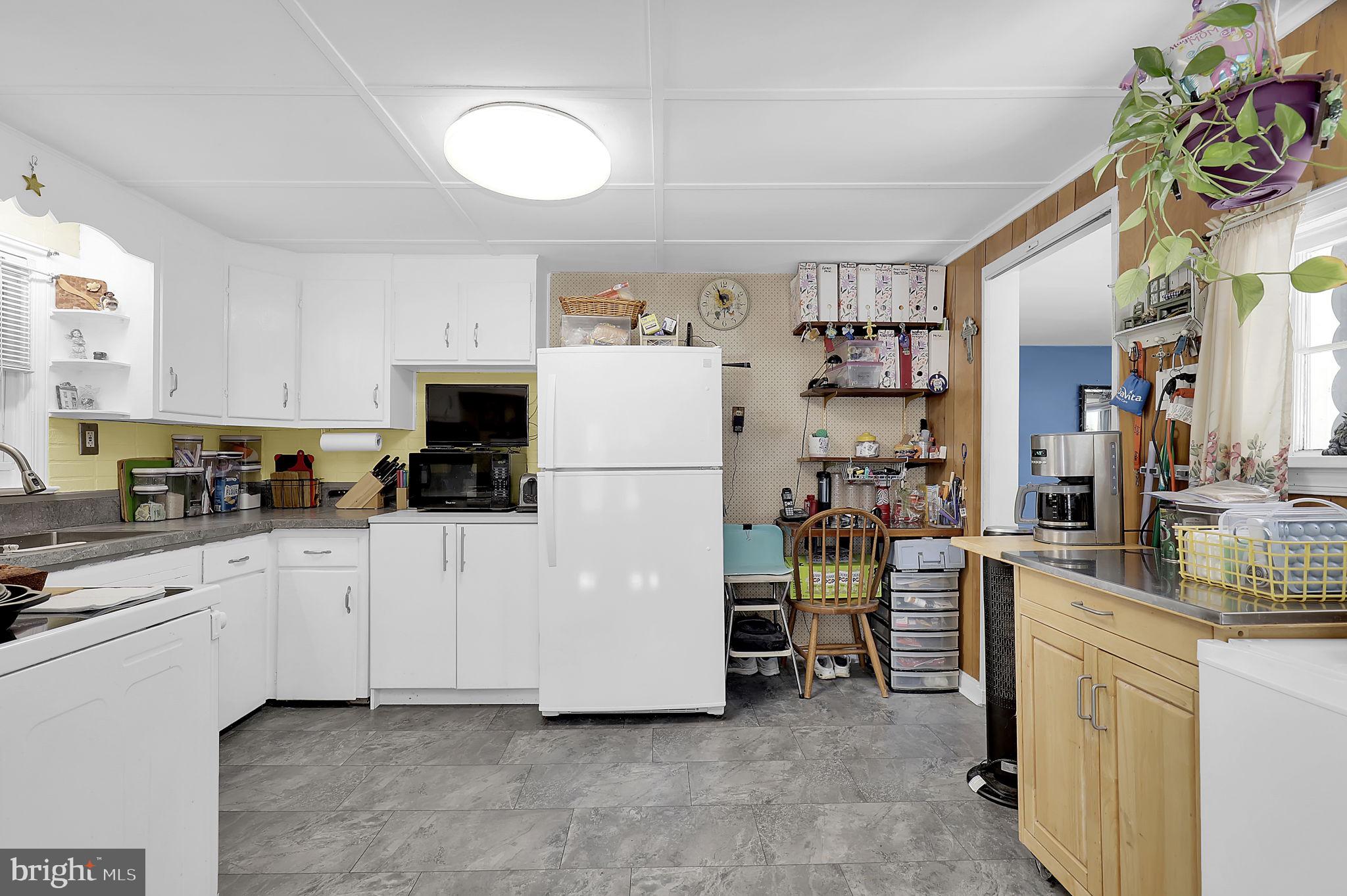 DARNESTOWN OUTSIDE - Residential
