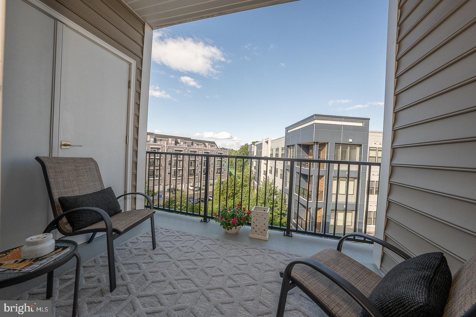 NEWTOWN WALK AT ELLIS PRESERVE - Residential