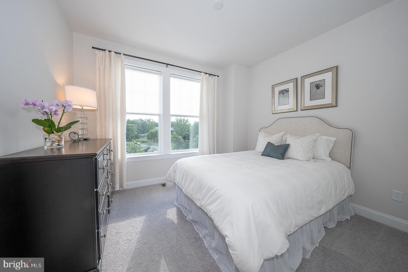 NEWTOWN WALK AT ELLIS PRESERVE - Residential