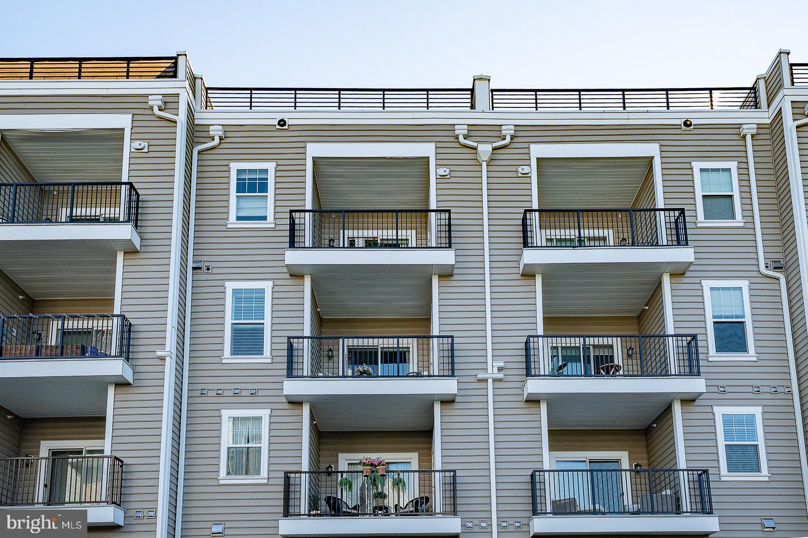 NEWTOWN WALK AT ELLIS PRESERVE - Residential