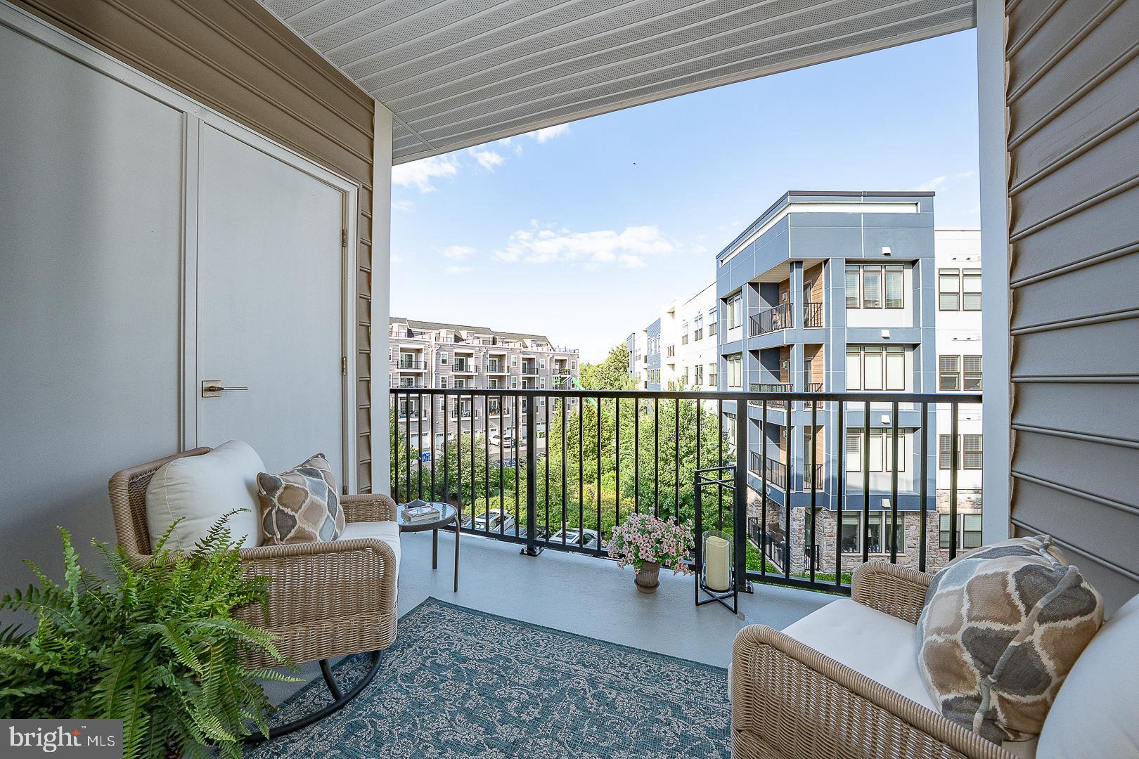 NEWTOWN WALK AT ELLIS PRESERVE - Residential