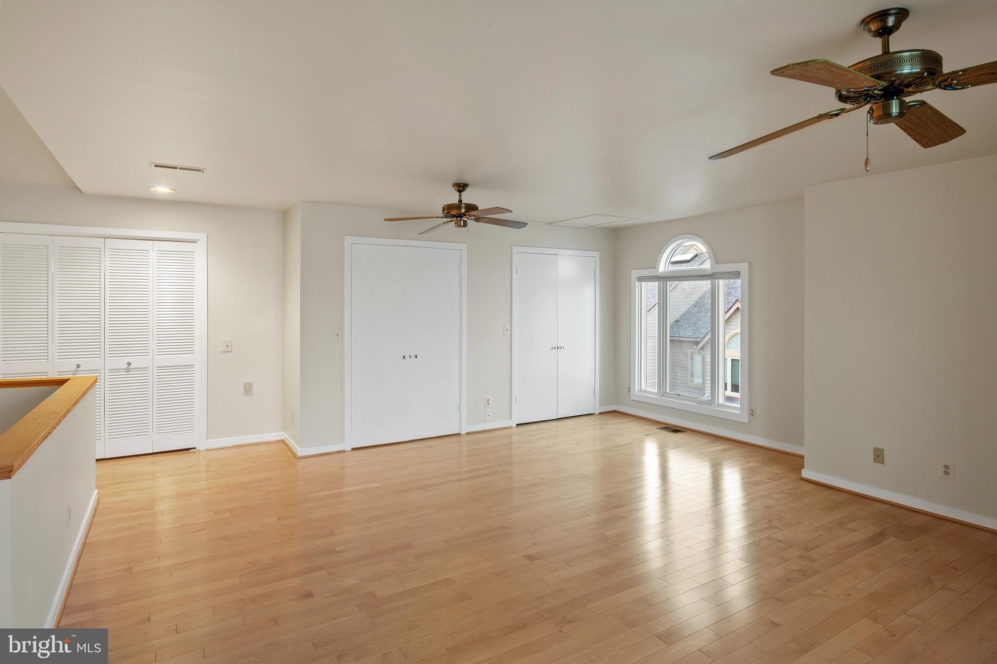 CHESAPEAKE HARBOUR - Residential