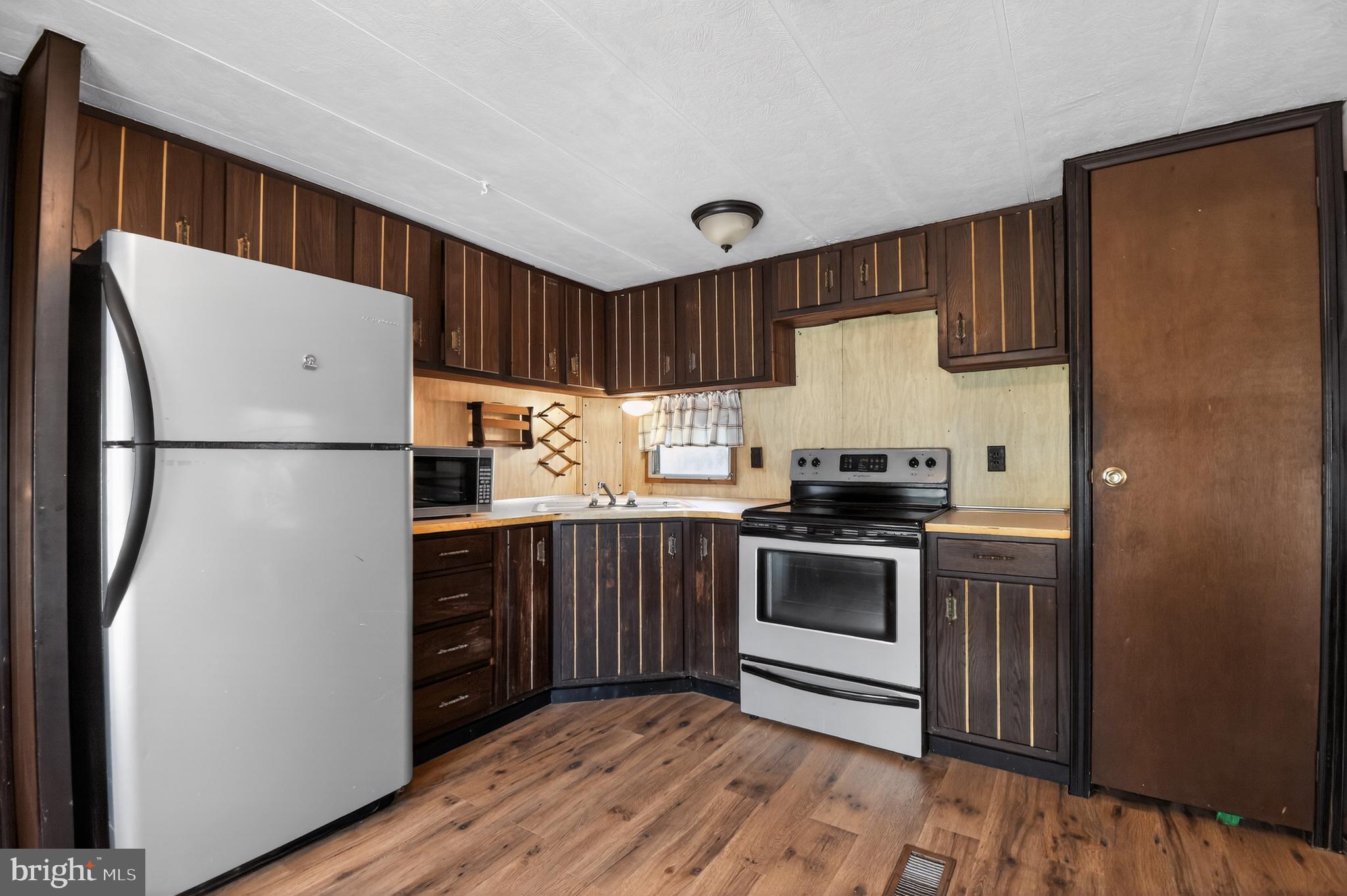 MARYLAND MANOR MOBILE HOME PARK - Residential