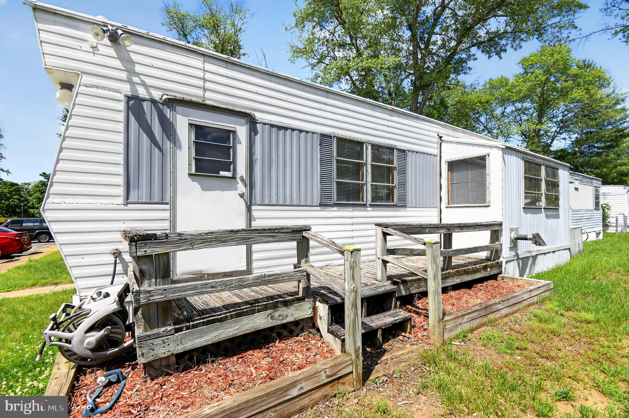MARYLAND MANOR MOBILE HOME PARK - Residential