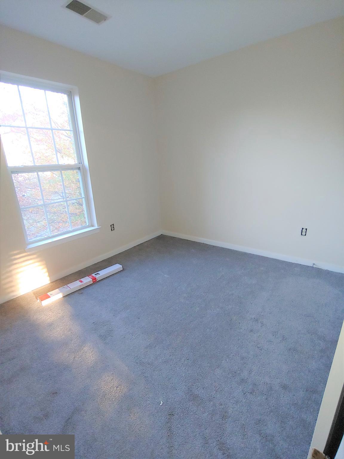 PINEY ORCHARD - Residential Lease