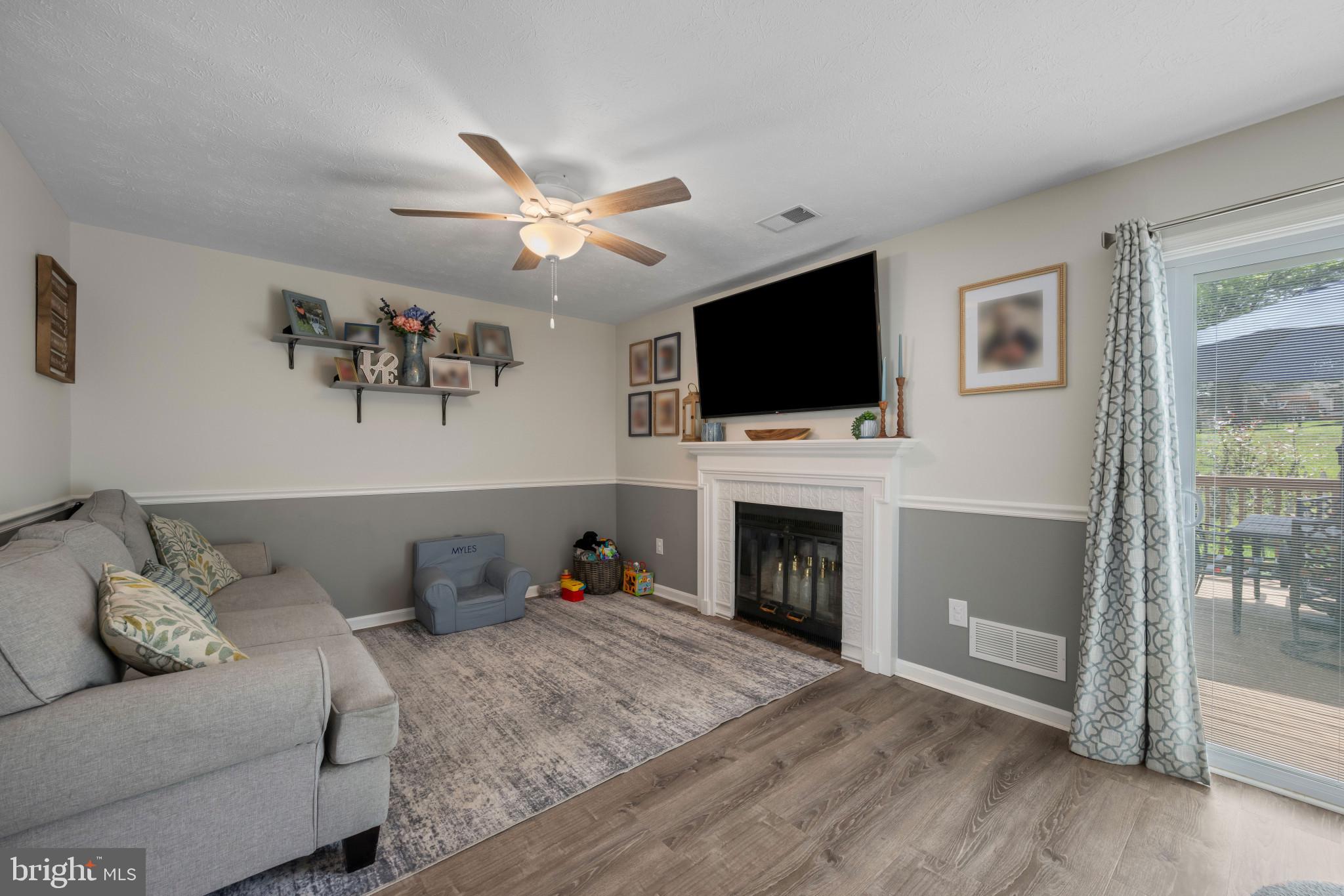 ROBERTS FIELD - Residential