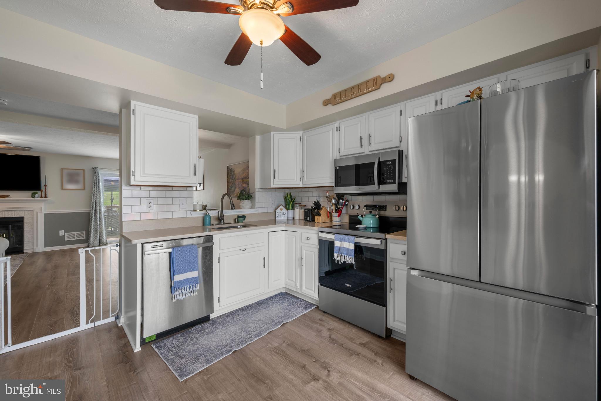 ROBERTS FIELD - Residential