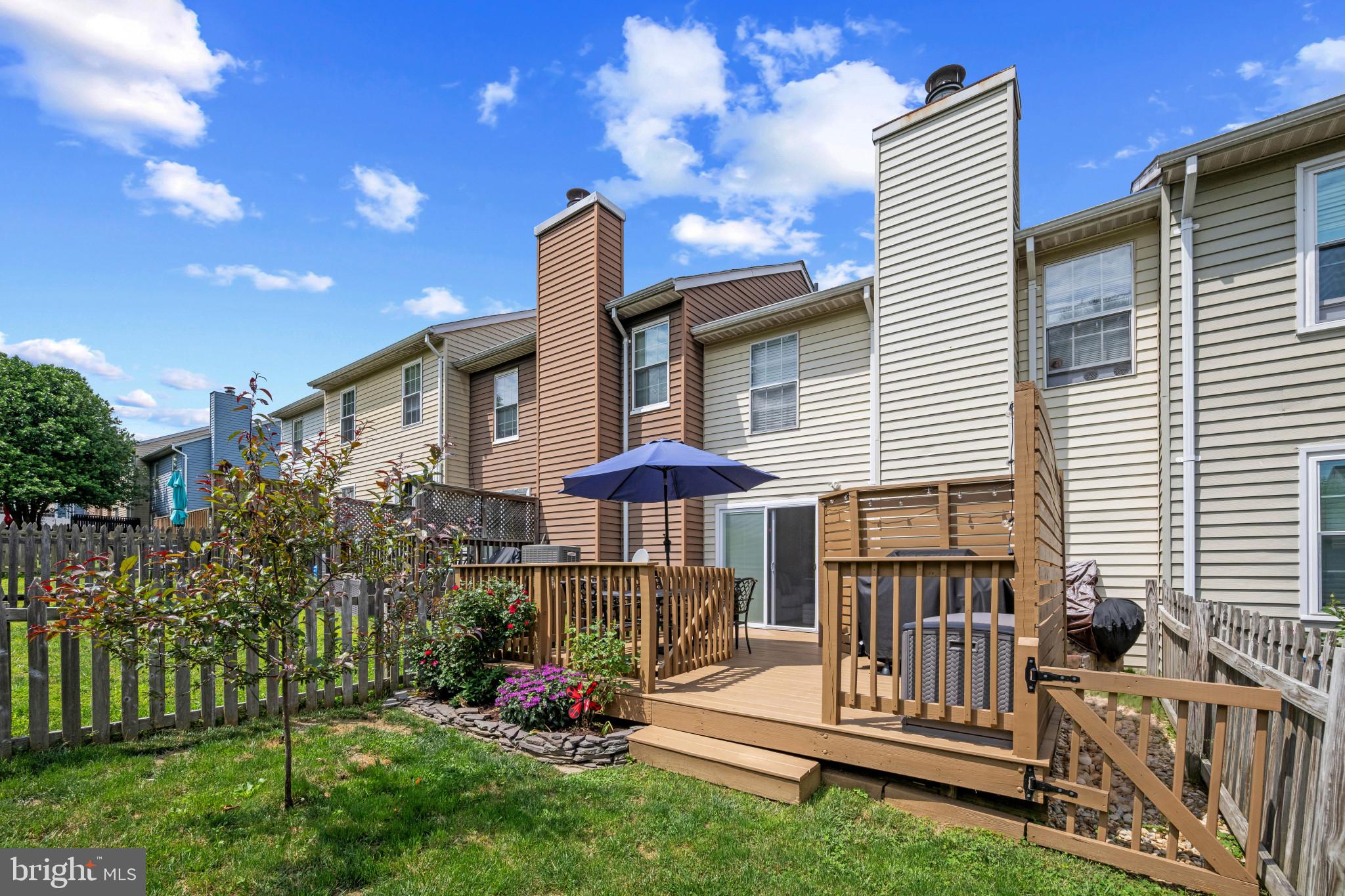 ROBERTS FIELD - Residential