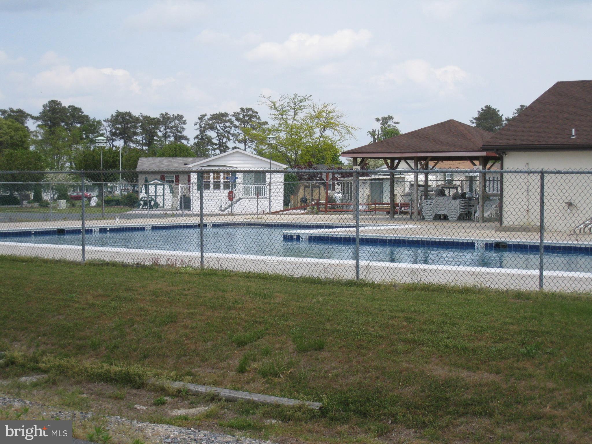 WHITE HORSE PARK I - Residential