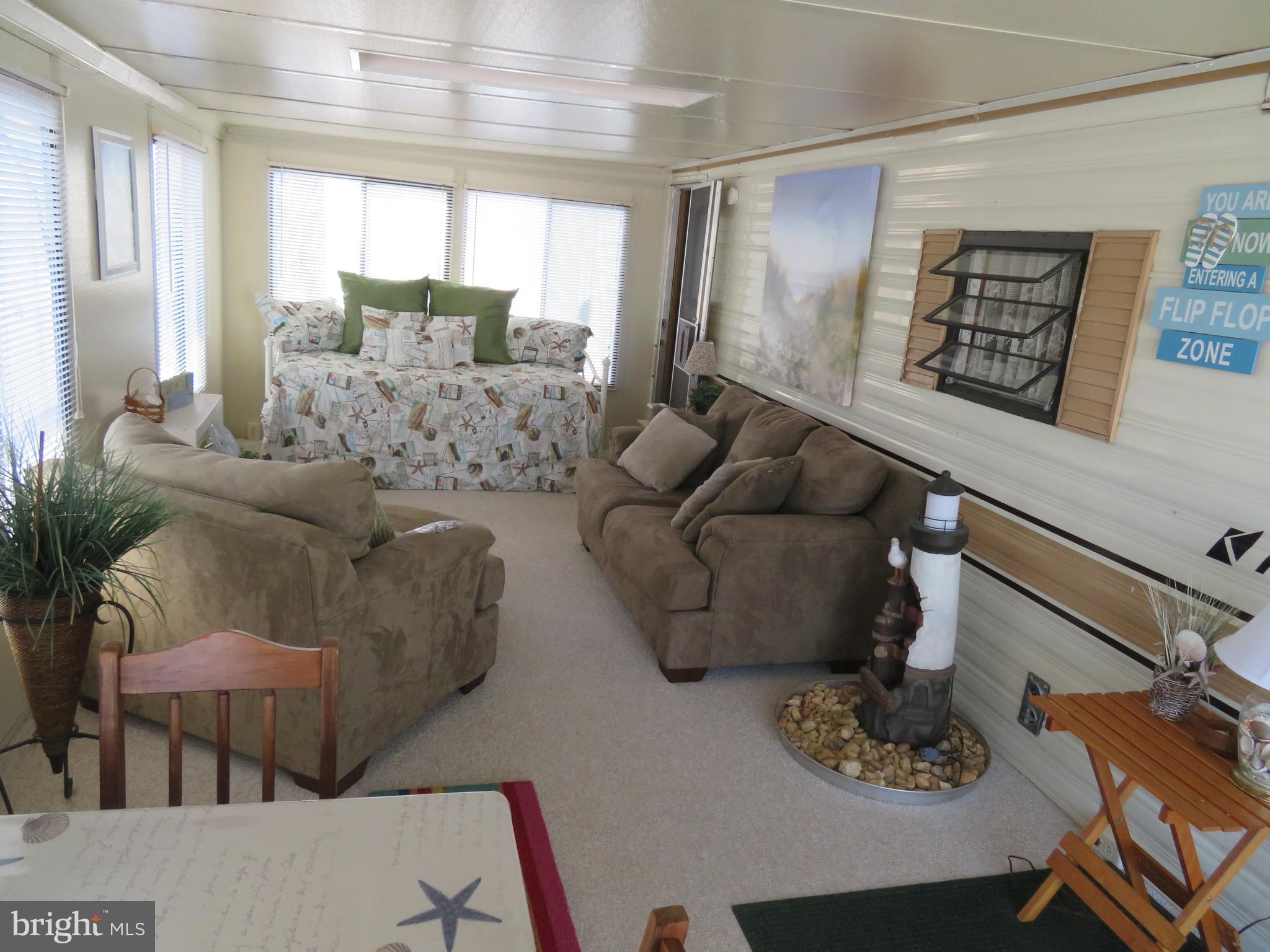 WHITE HORSE PARK I - Residential