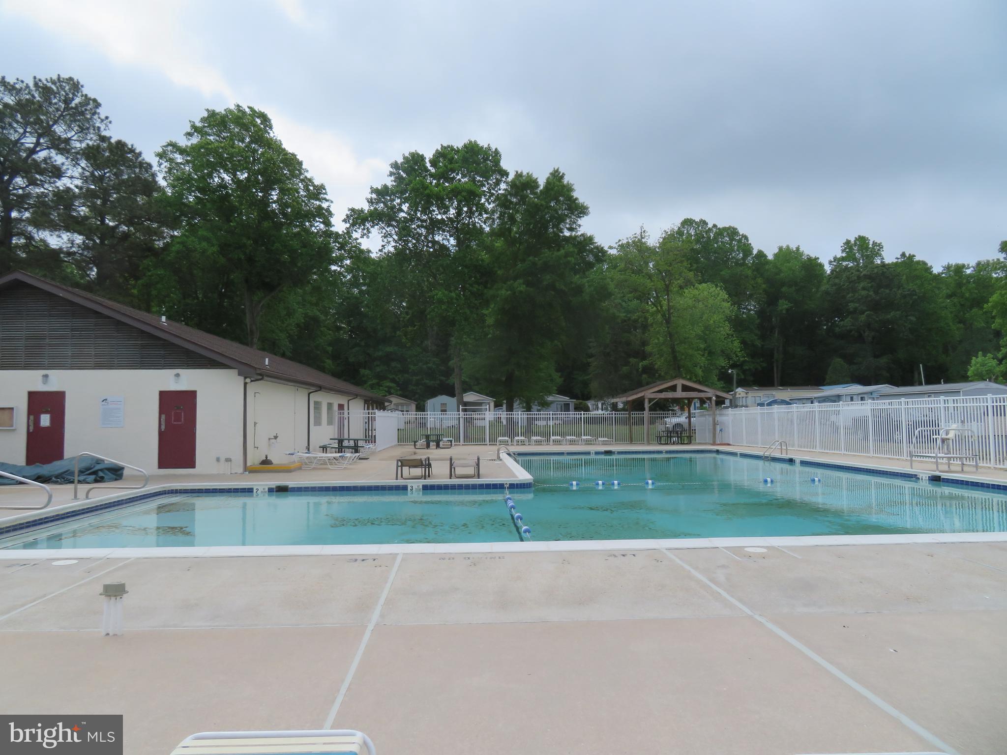 WHITE HORSE PARK I - Residential
