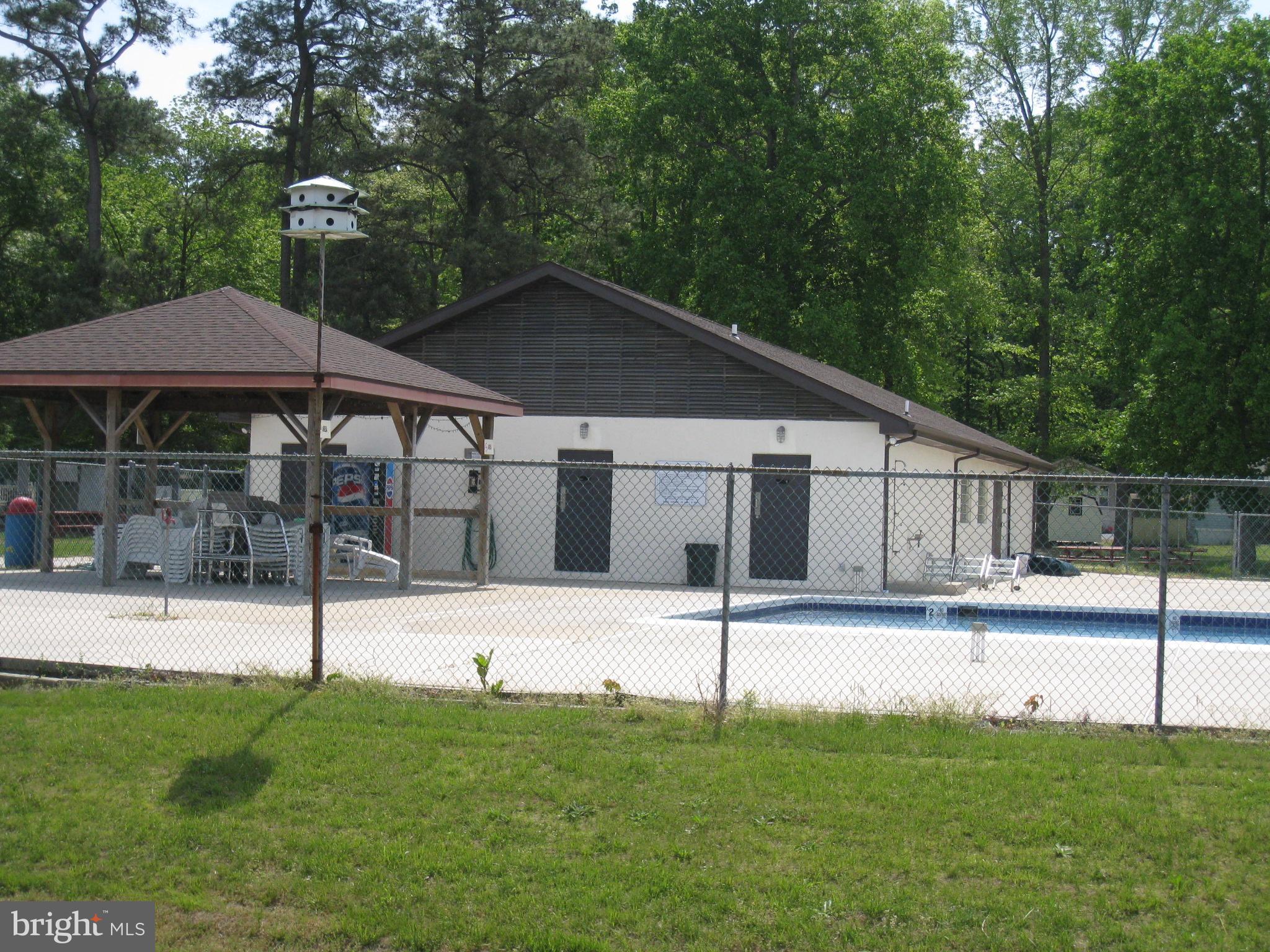 WHITE HORSE PARK I - Residential