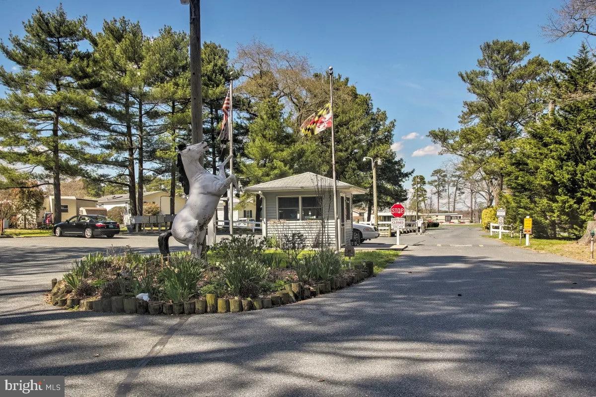 WHITE HORSE PARK I - Residential
