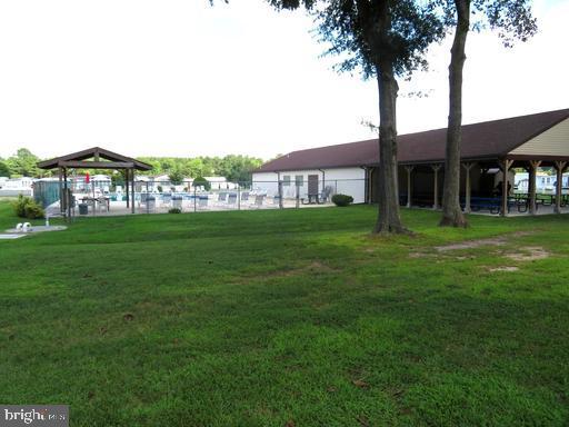WHITE HORSE PARK I - Residential