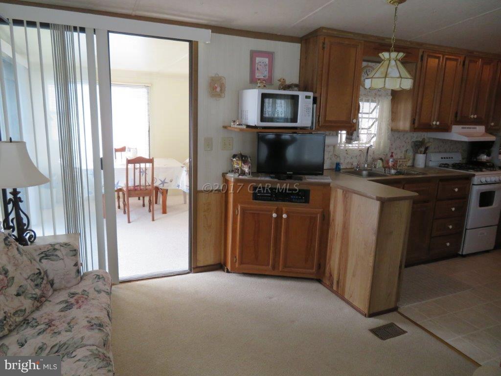 WHITE HORSE PARK I - Residential