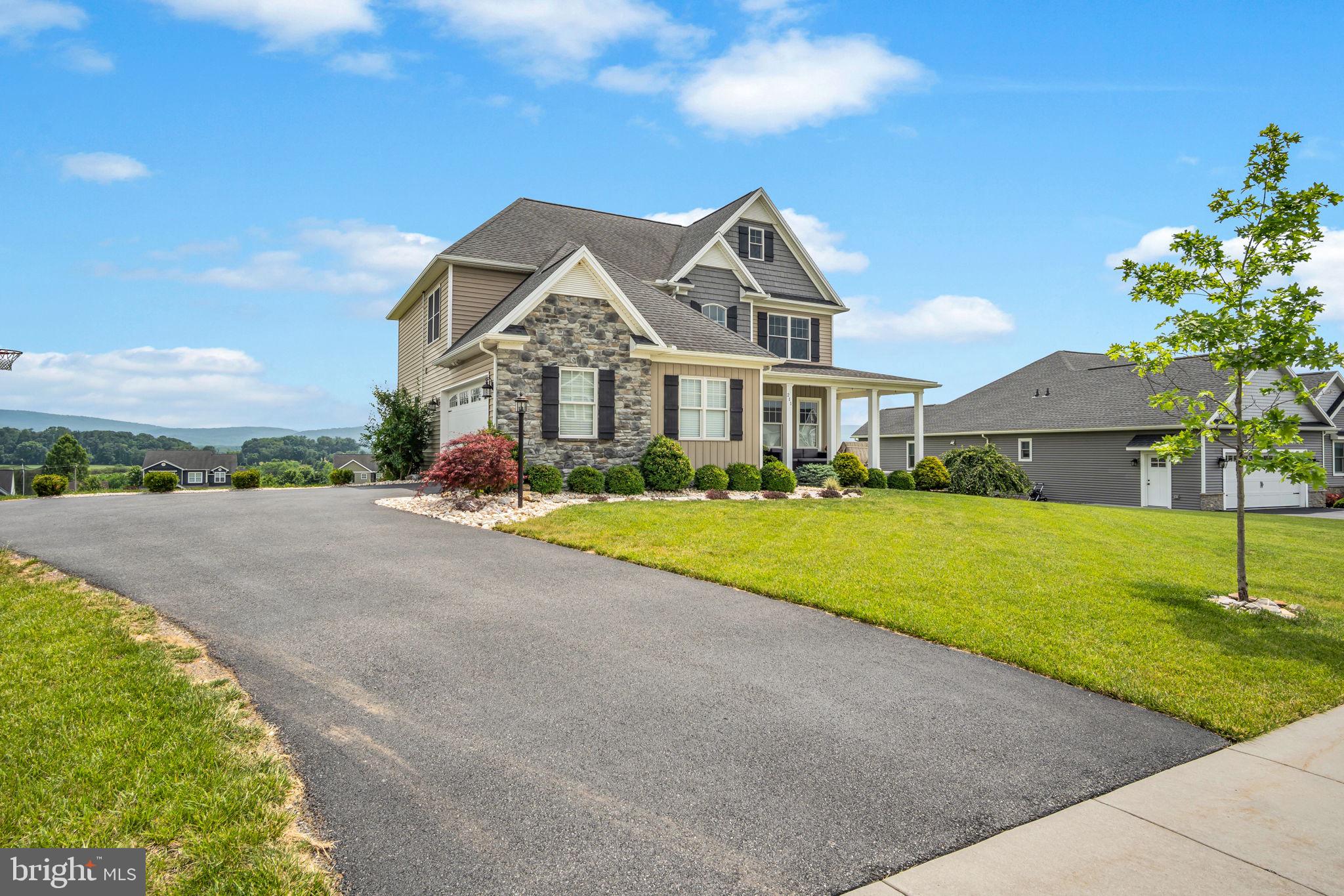 PARKVIEW @ BOILING SPRING - Residential