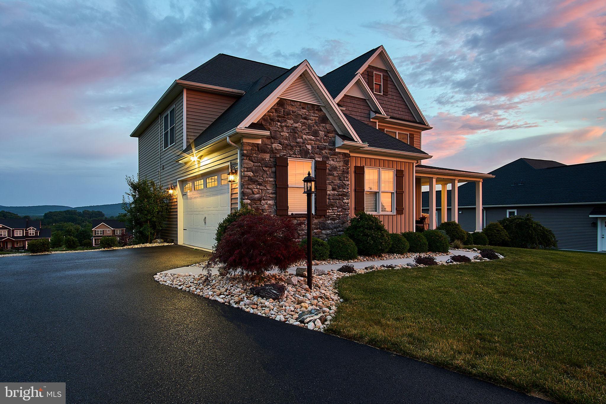 PARKVIEW @ BOILING SPRING - Residential