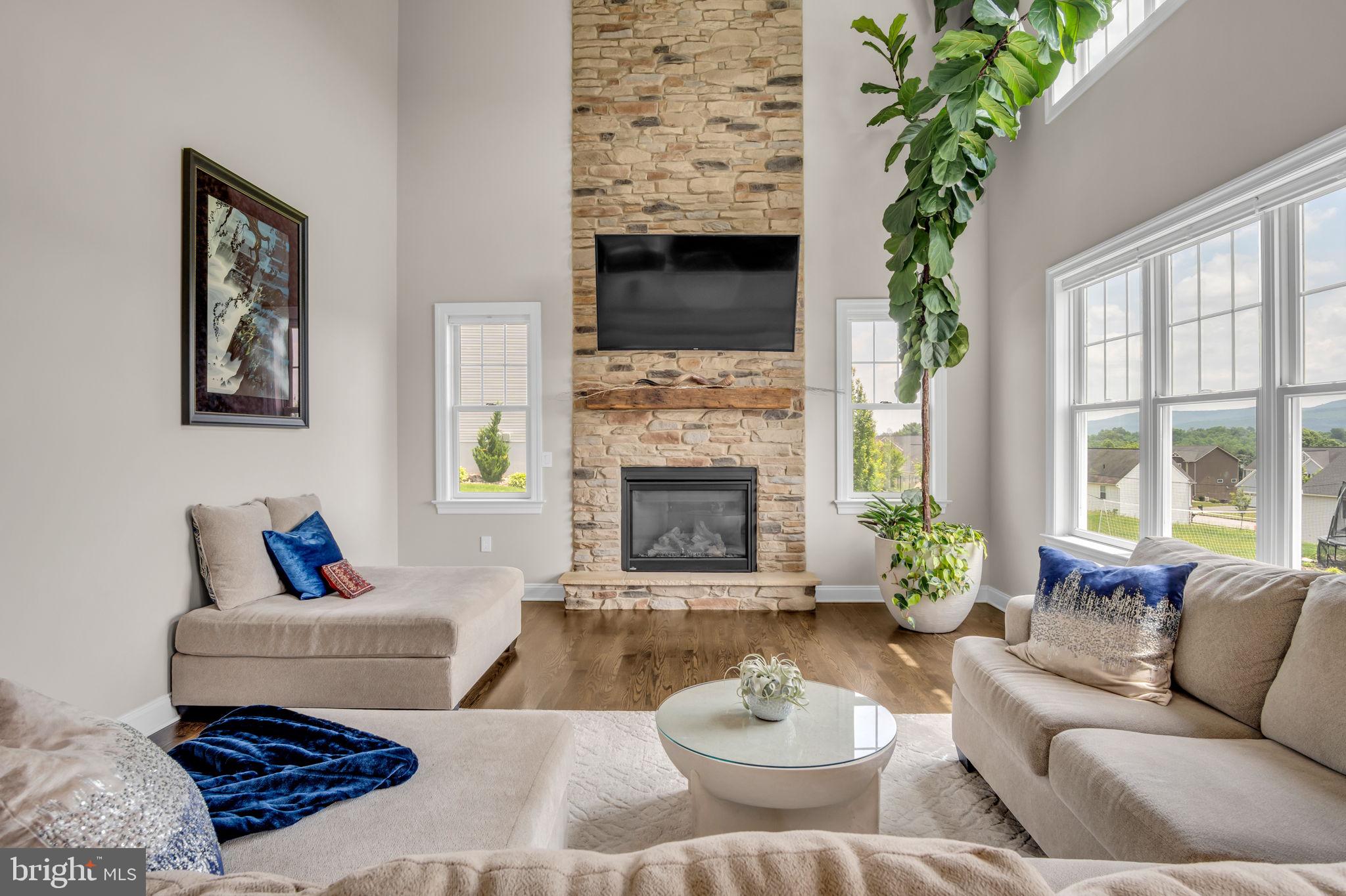 PARKVIEW @ BOILING SPRING - Residential
