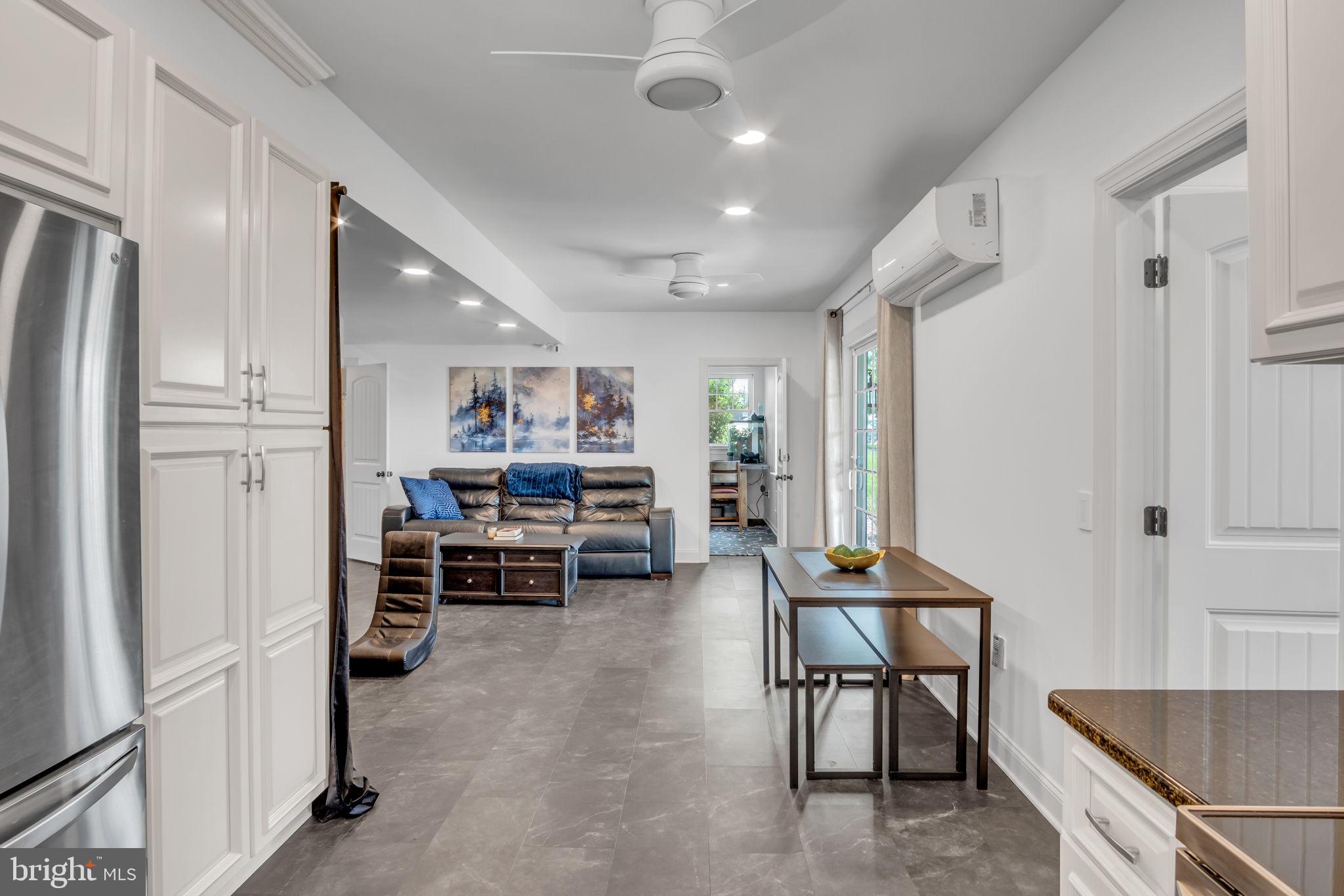 PARKVIEW @ BOILING SPRING - Residential