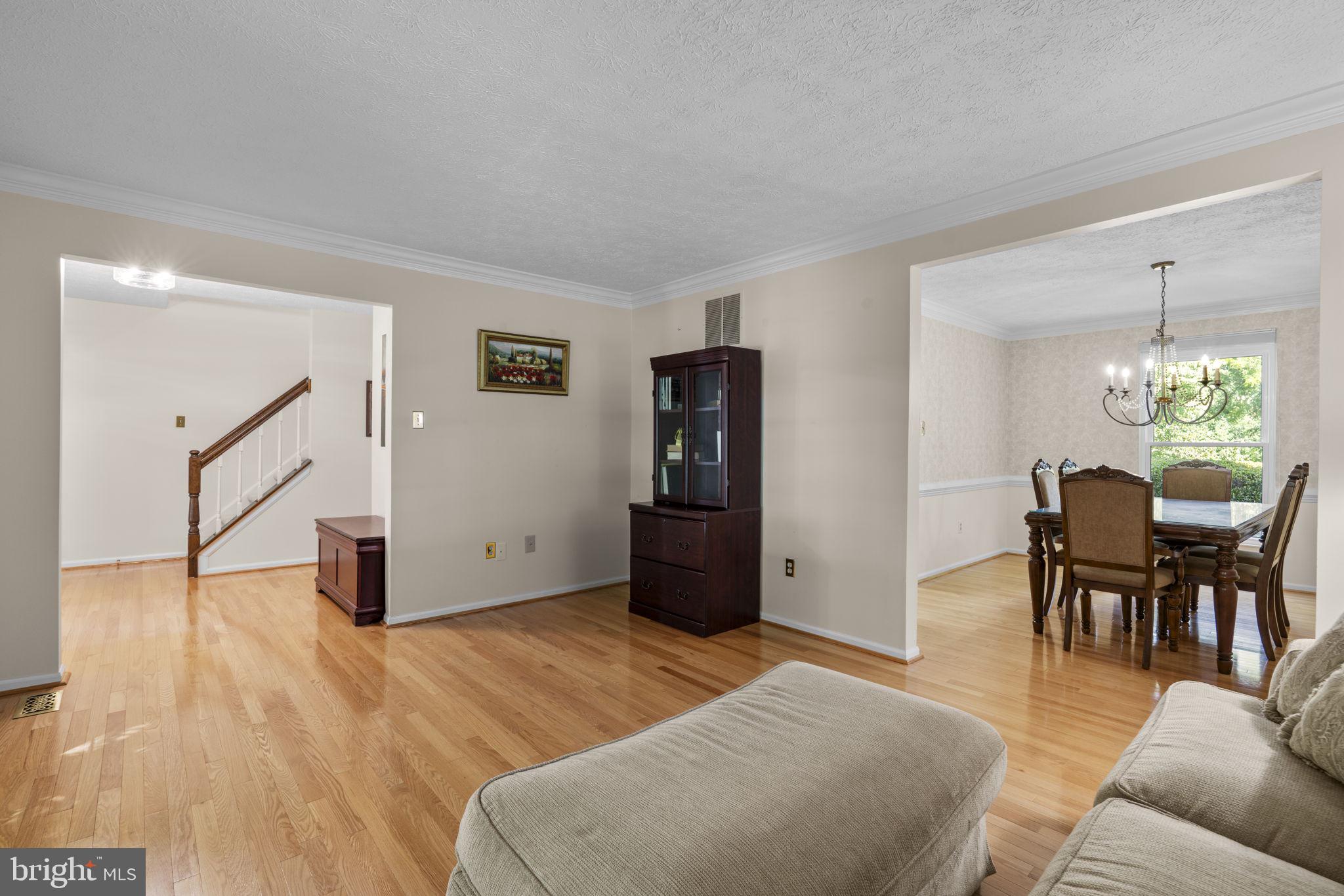 CHESTNUT FARMS - Residential