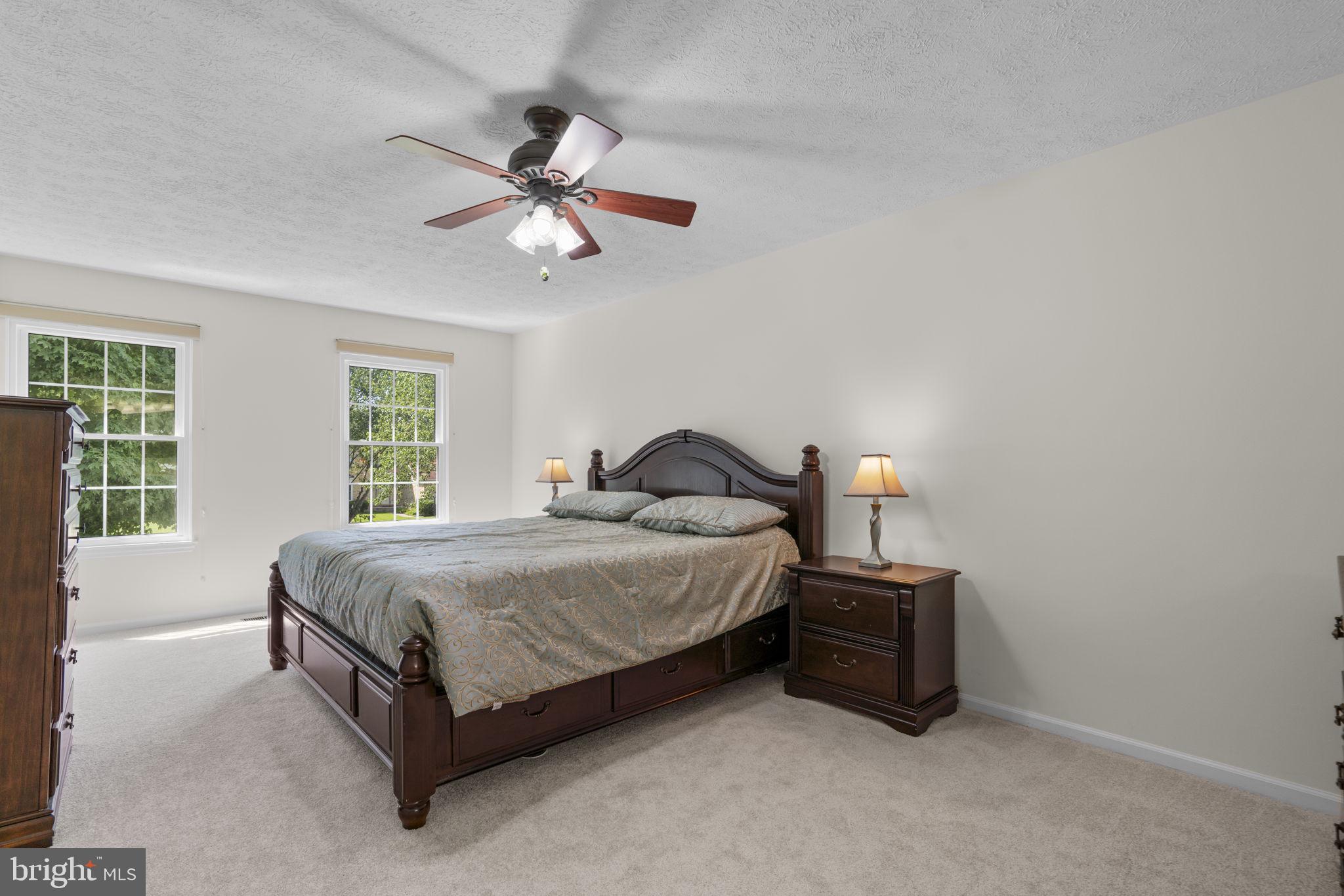 CHESTNUT FARMS - Residential