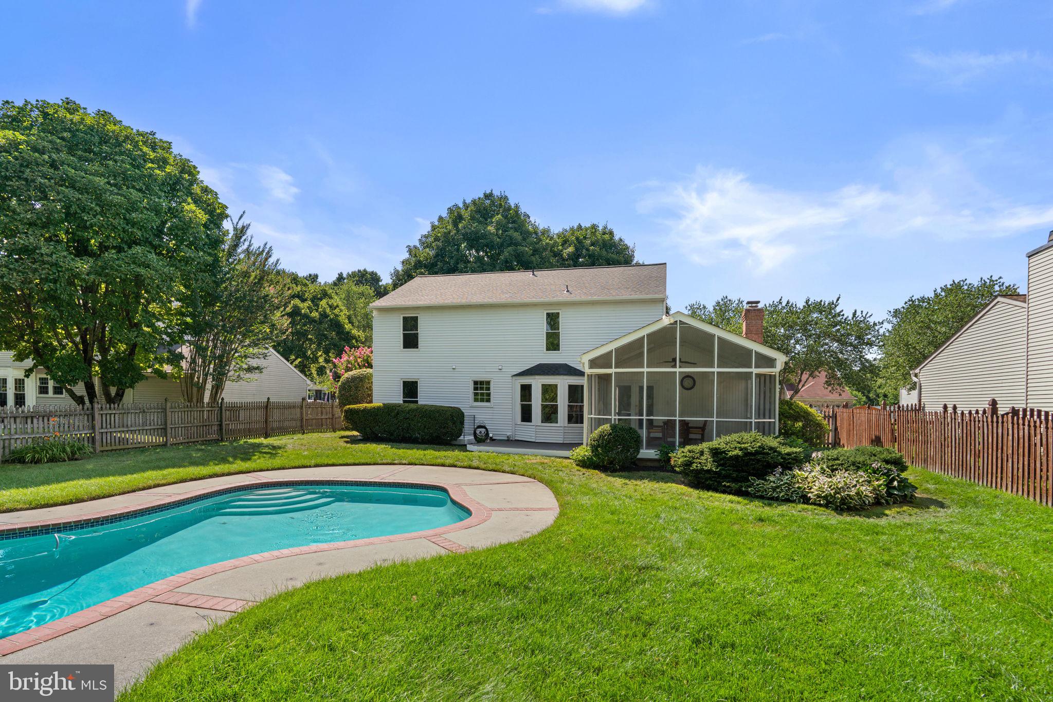 CHESTNUT FARMS - Residential