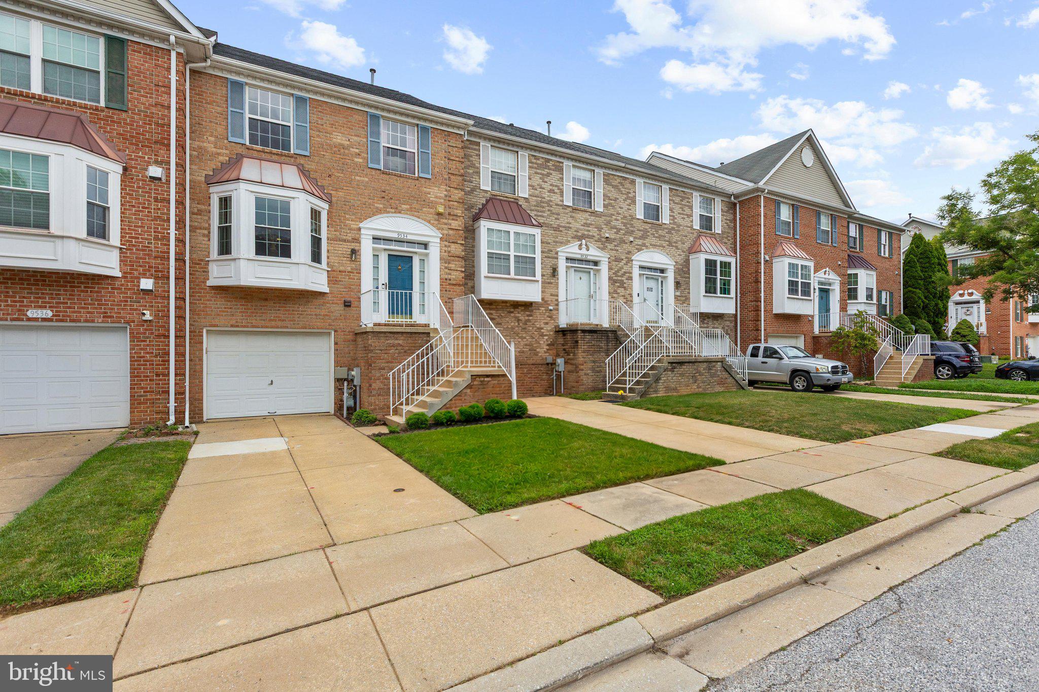 LYONS GATE - Residential