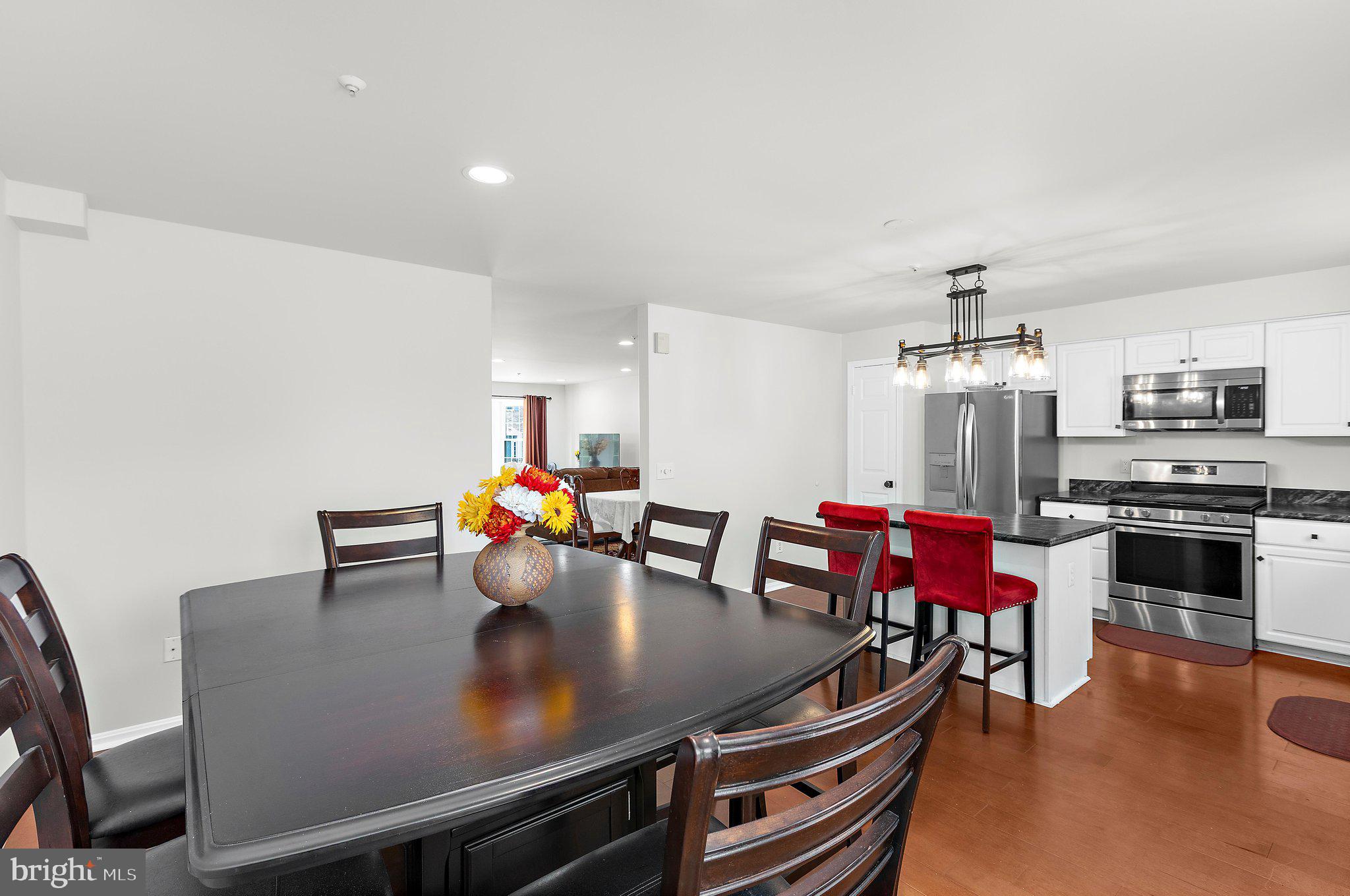 LYONS GATE - Residential