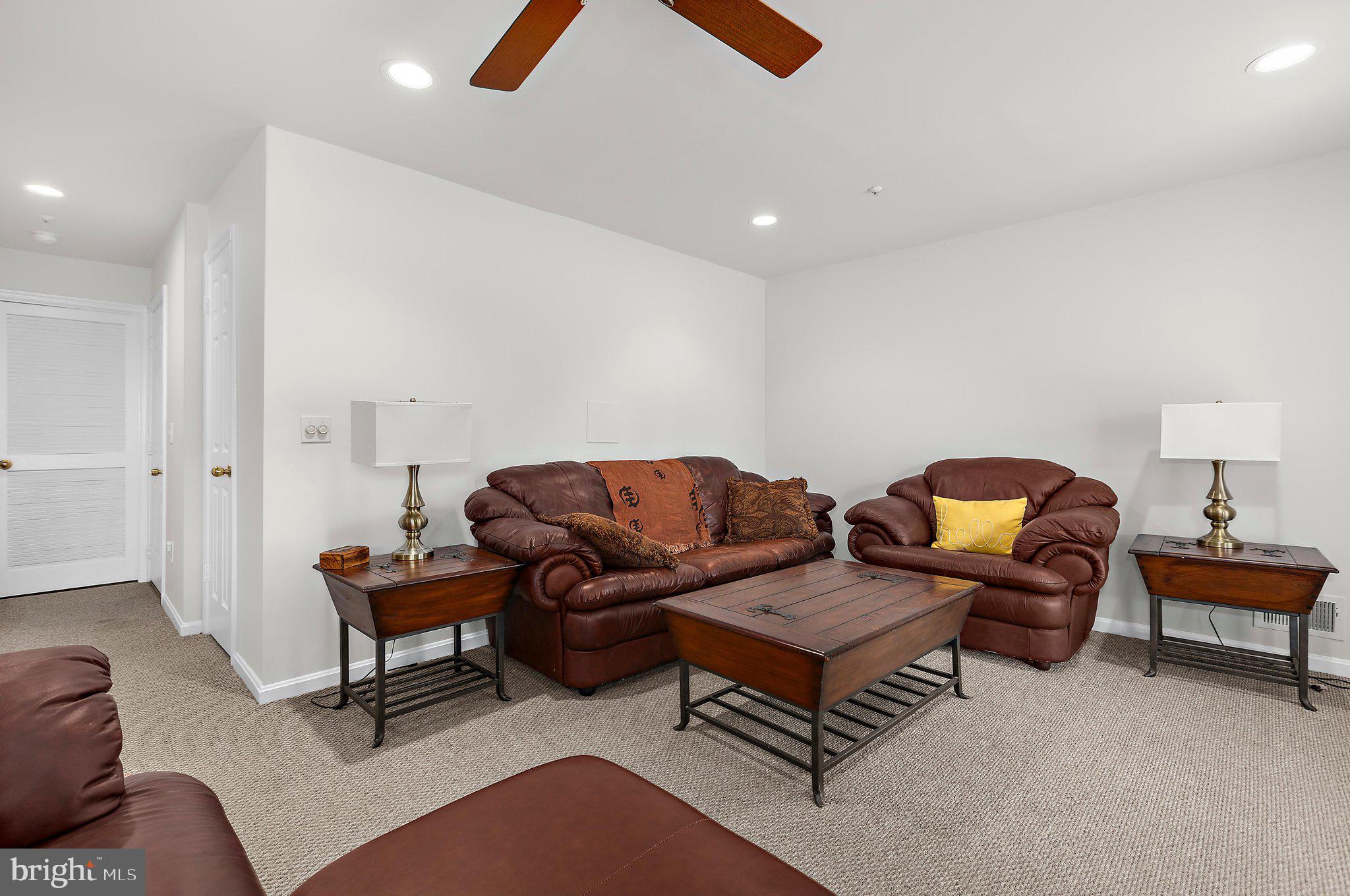 LYONS GATE - Residential