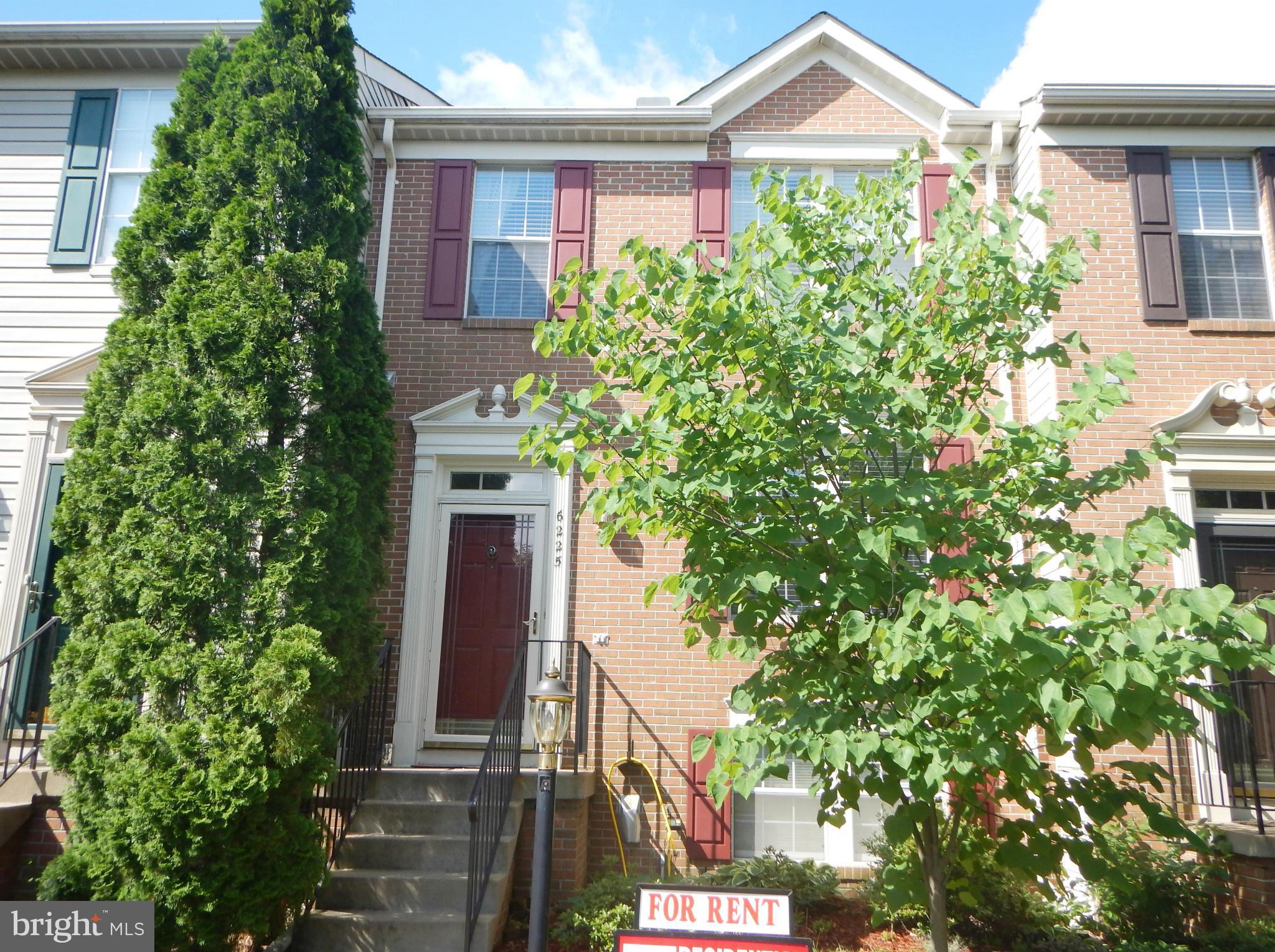 1 mile to Springfield Metro, right across street from Elem. School.  Near shopping ctr.  3 level, 4BR, 3.5 BA.  Fenced back yard backs to woods.  Hardwood floors through main and upper levels.  Granite counters, stainless appliances, recently renovated deck off main level w/ stairs to patio.  Sep. dining room.   Basement laundry room.  4th bedroom and full bath on lower level.  Will consider pets on a case by case basis but no large dogs.  Kingstowne amenities - pools, etc...  Please don't let friendly dog out.  Minimum one year lease.  No smoking in home.  Available July 1.