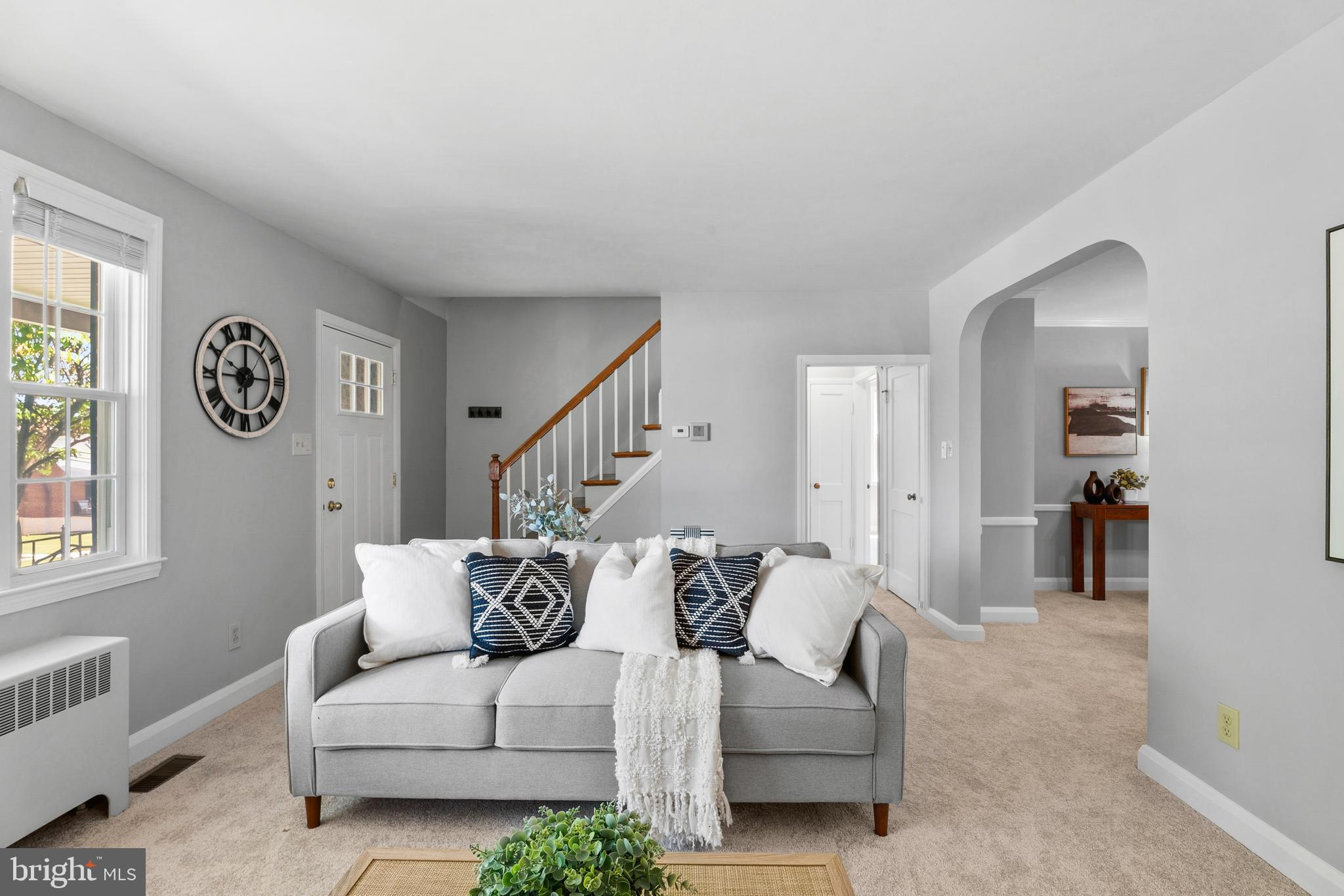 COLONIAL GARDENS - Residential