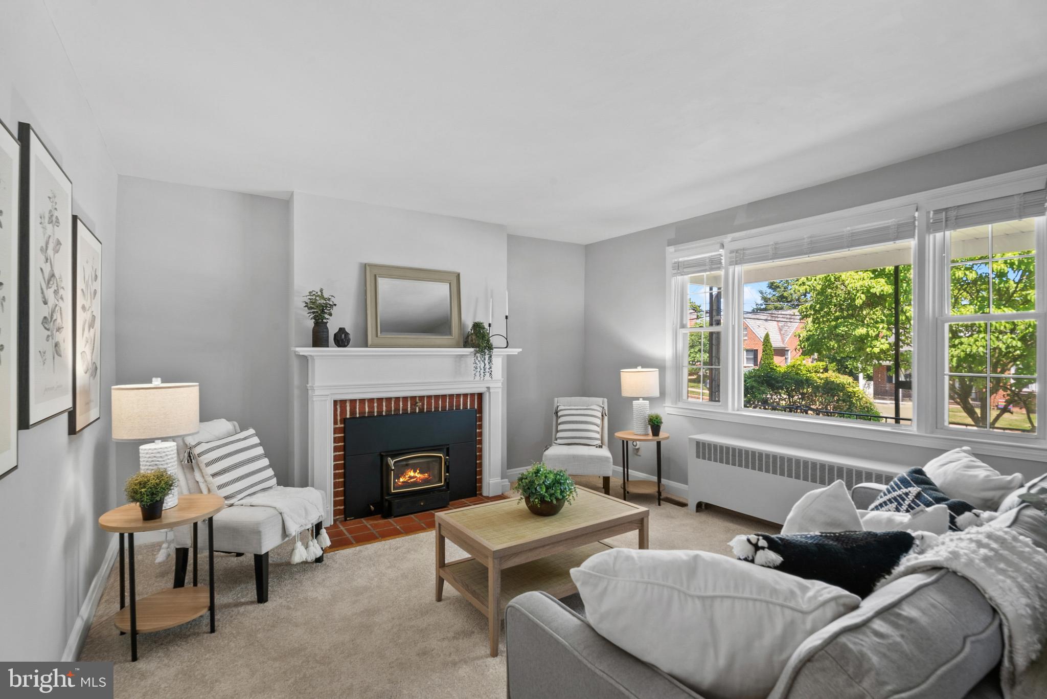 COLONIAL GARDENS - Residential