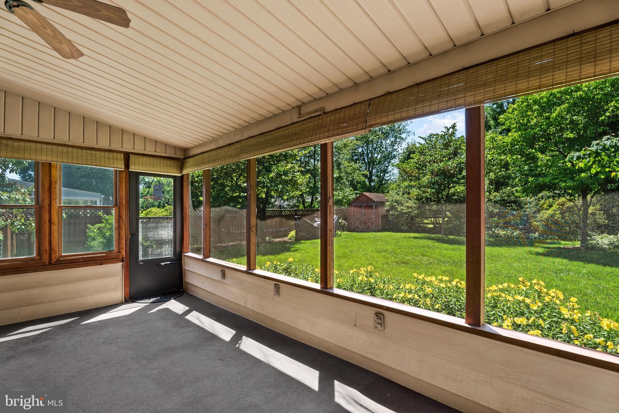 COLONIAL GARDENS - Residential