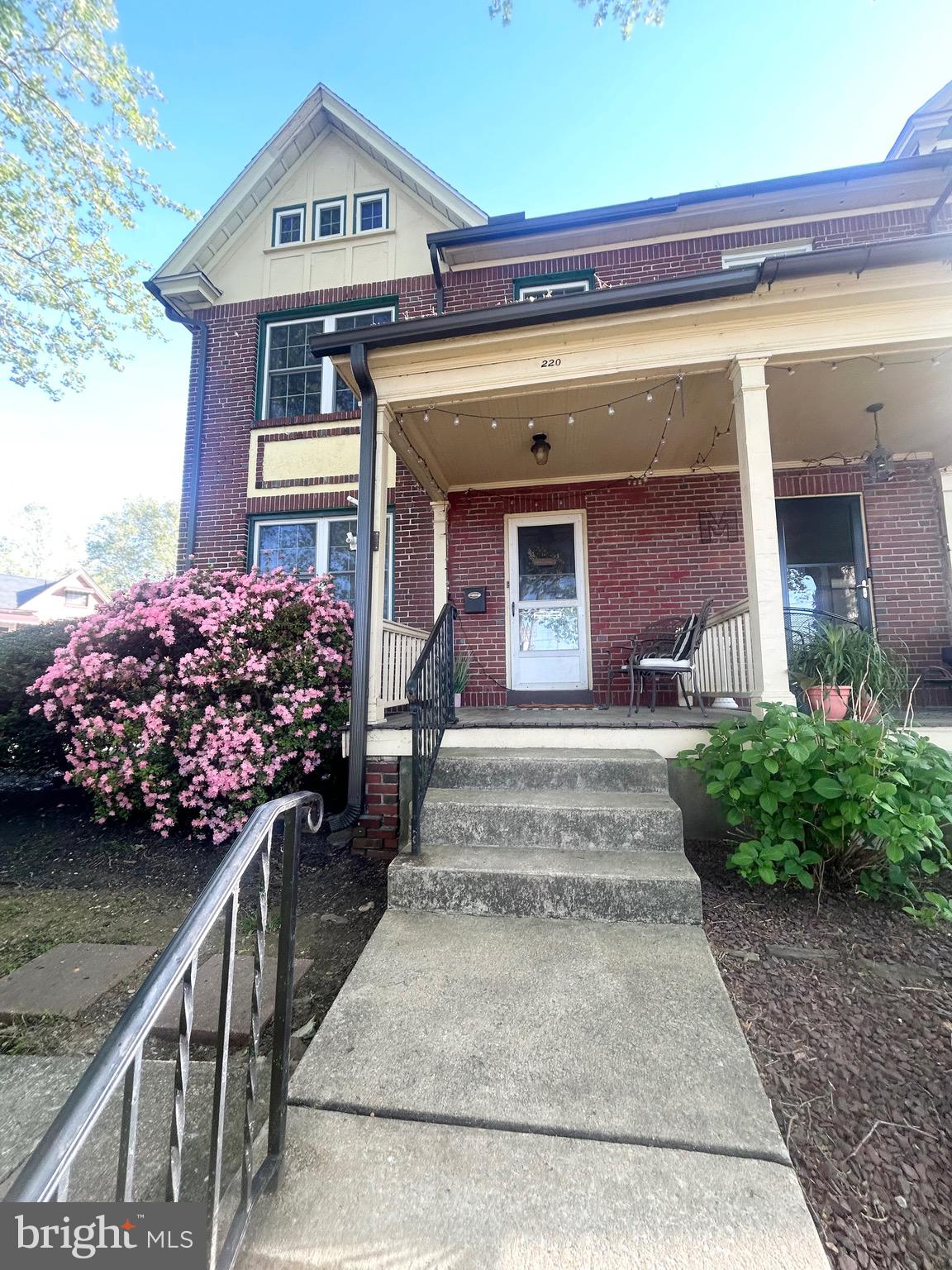WEST READING - Residential