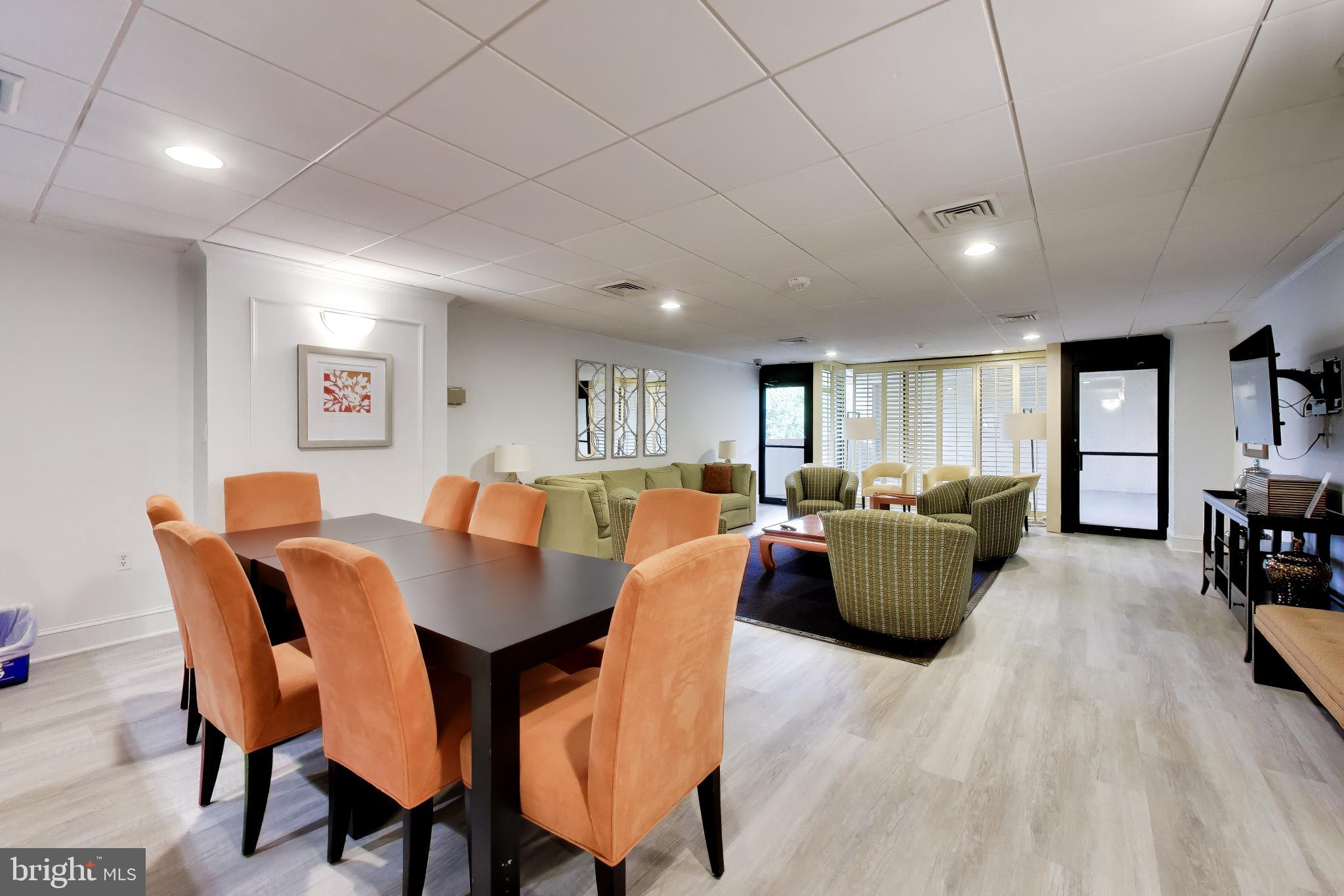 RIVIERA OF CHEVY CHASE - Residential